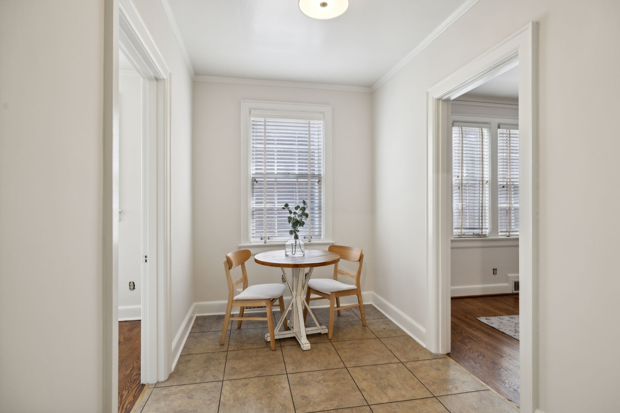 102 Lauderdale Rd Unit: A