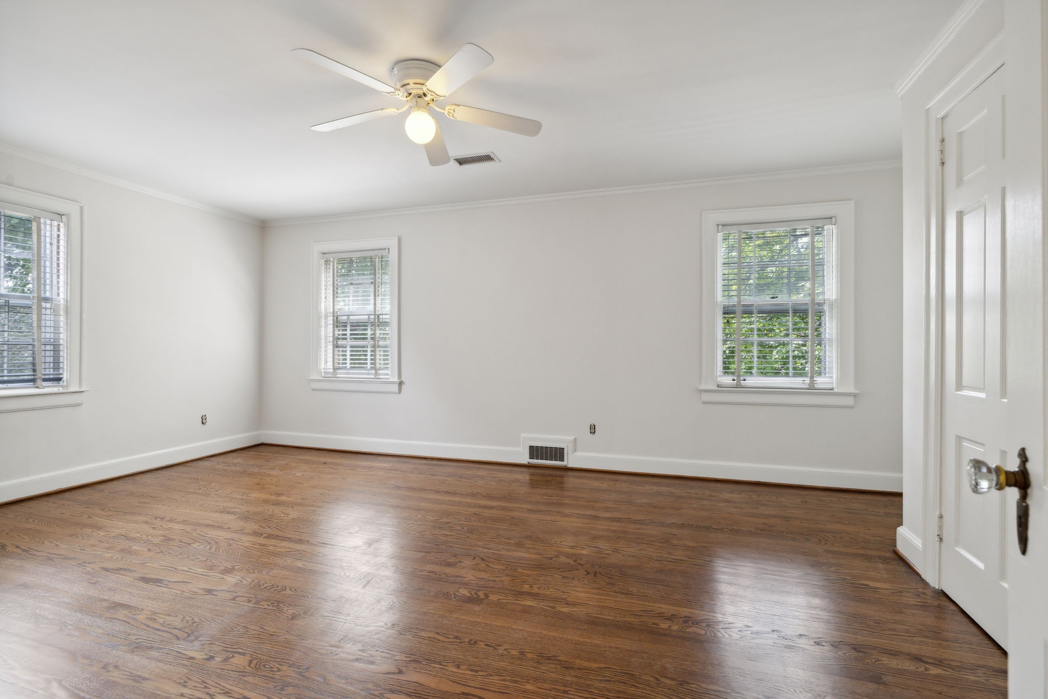 102 Lauderdale Rd Unit: A