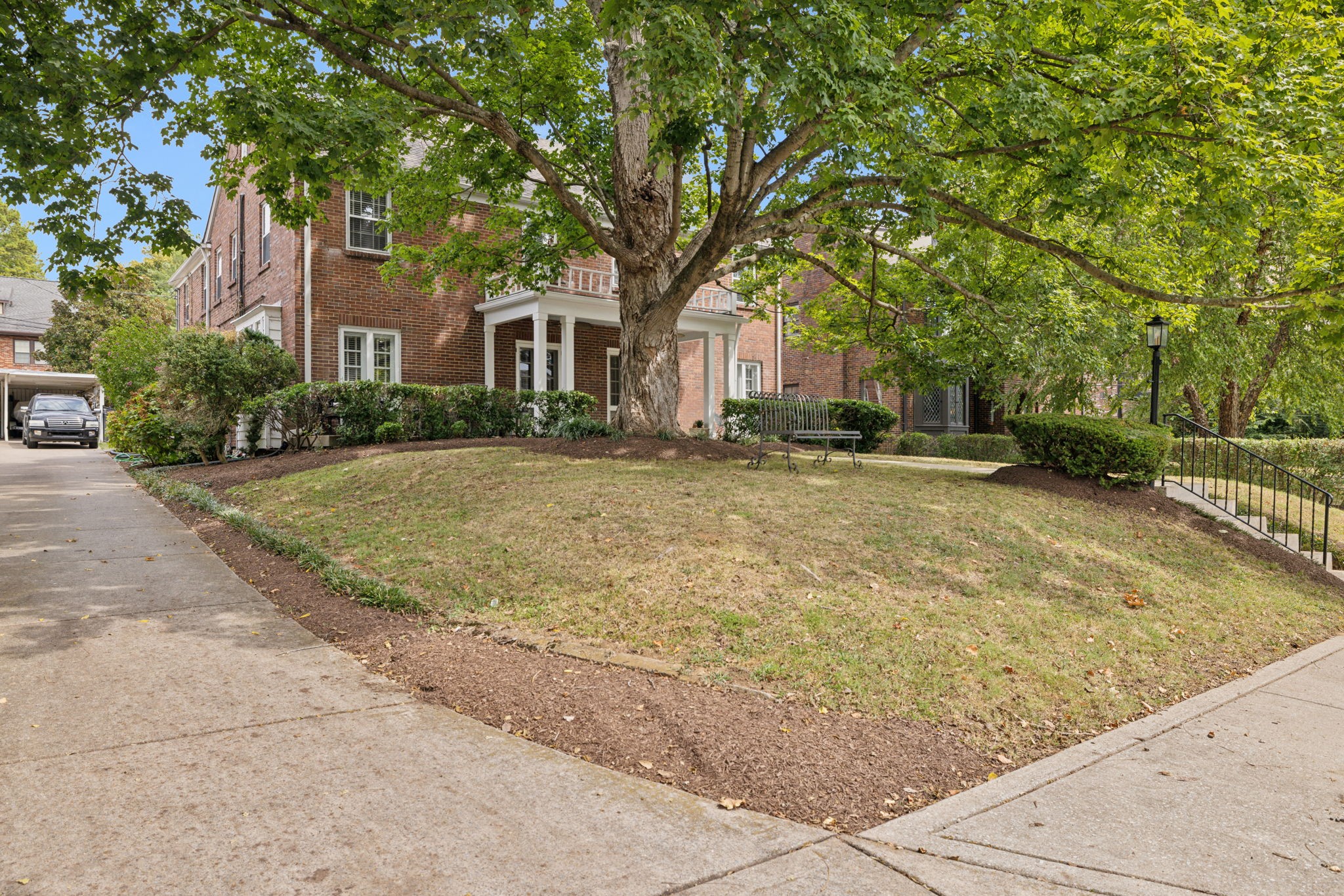 102 Lauderdale Rd Unit: A