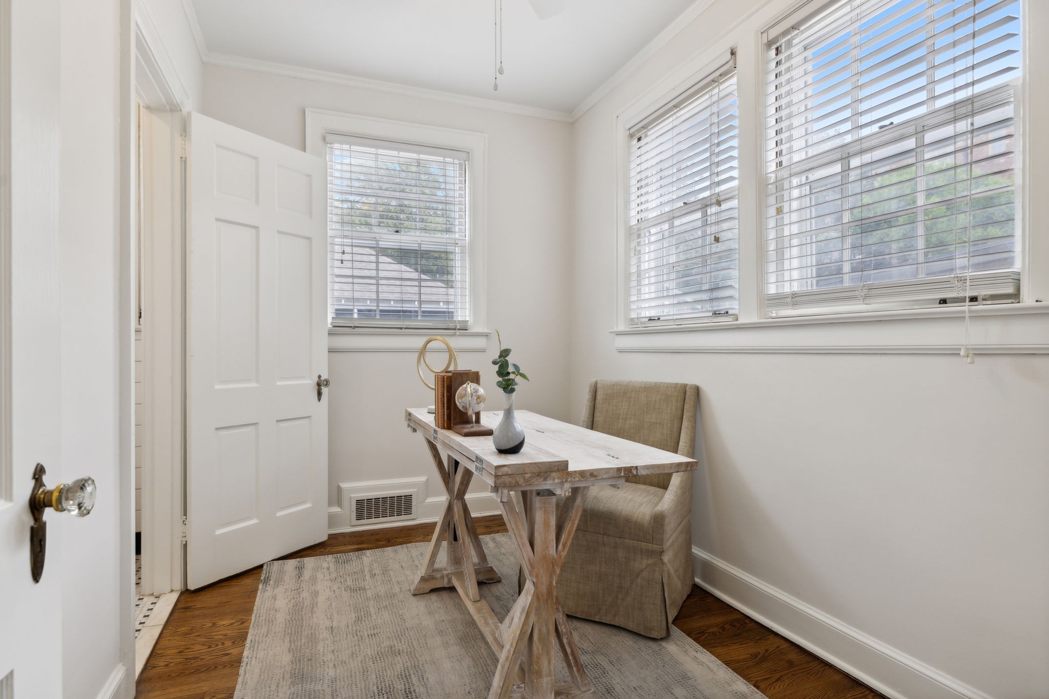 102 Lauderdale Rd Unit: A