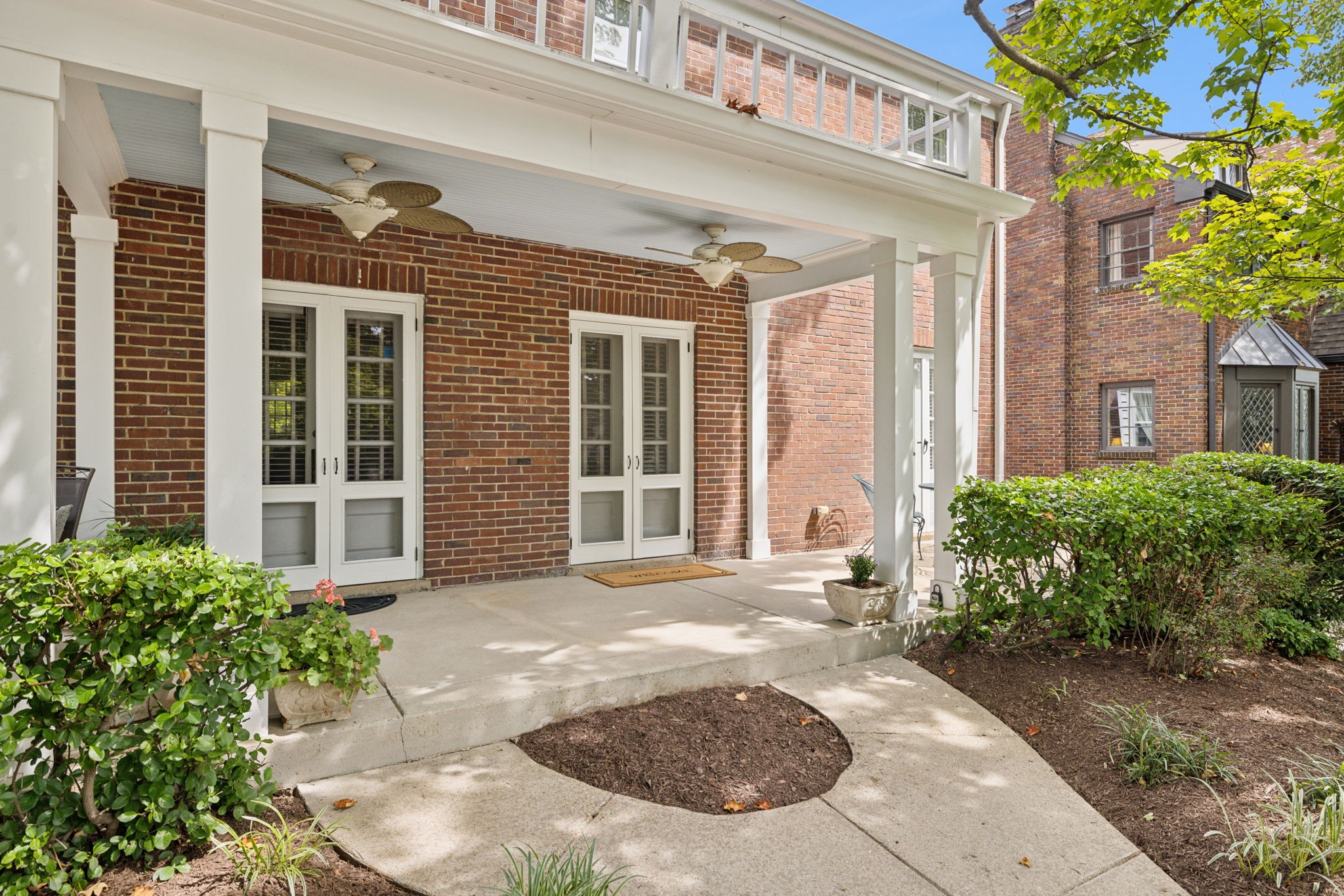 102 Lauderdale Rd Unit: A