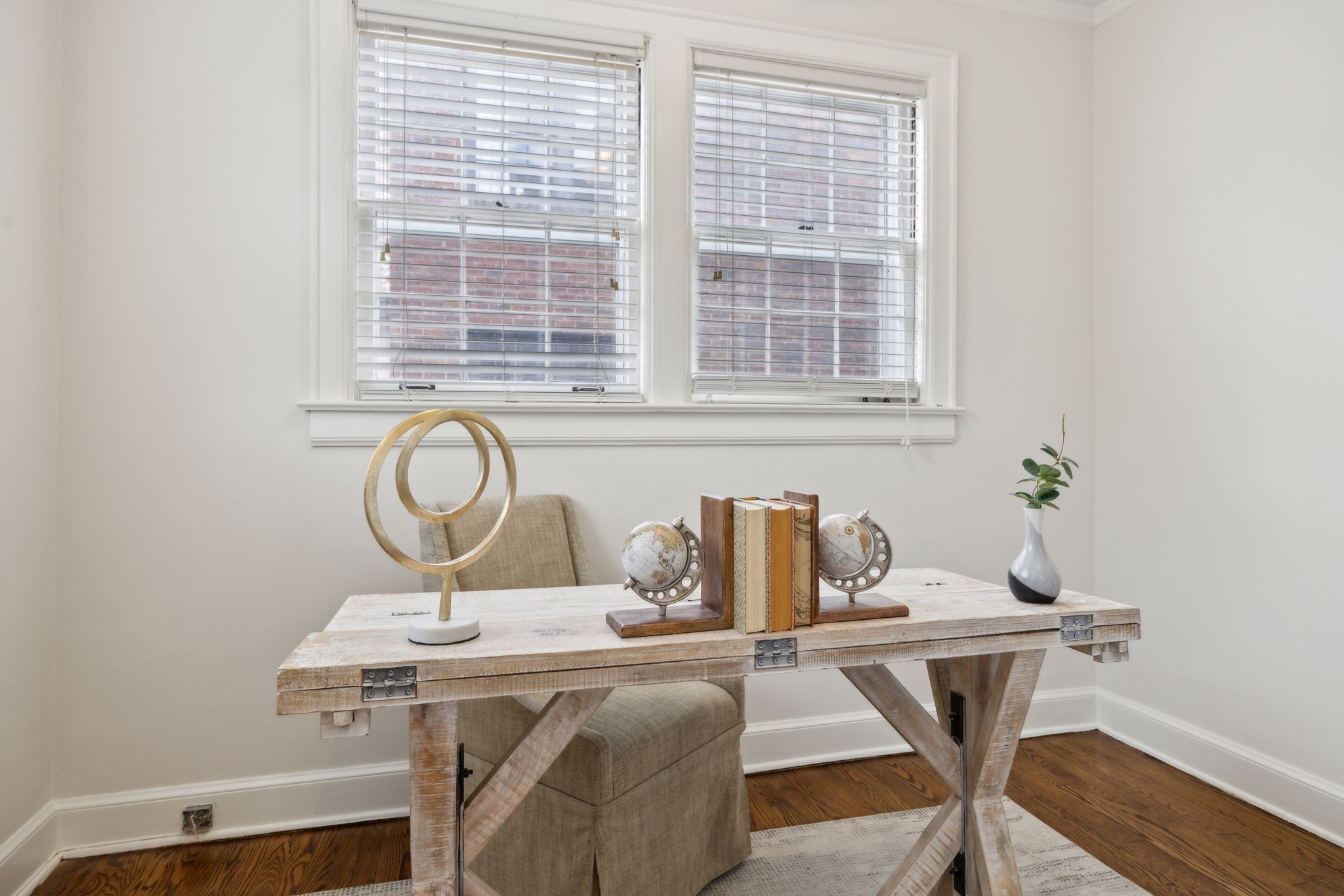 102 Lauderdale Rd Unit: A