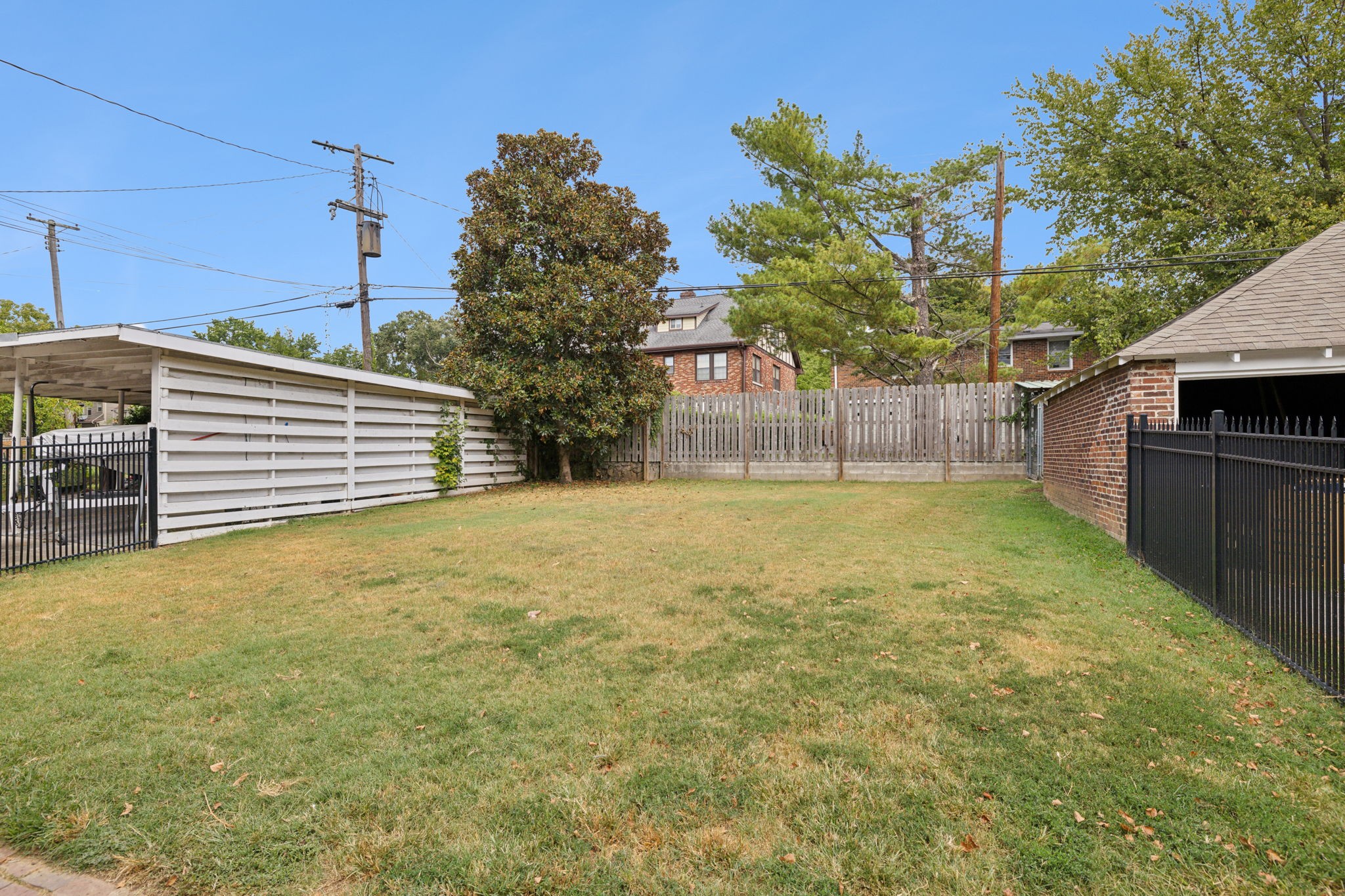 102 Lauderdale Rd Unit: A