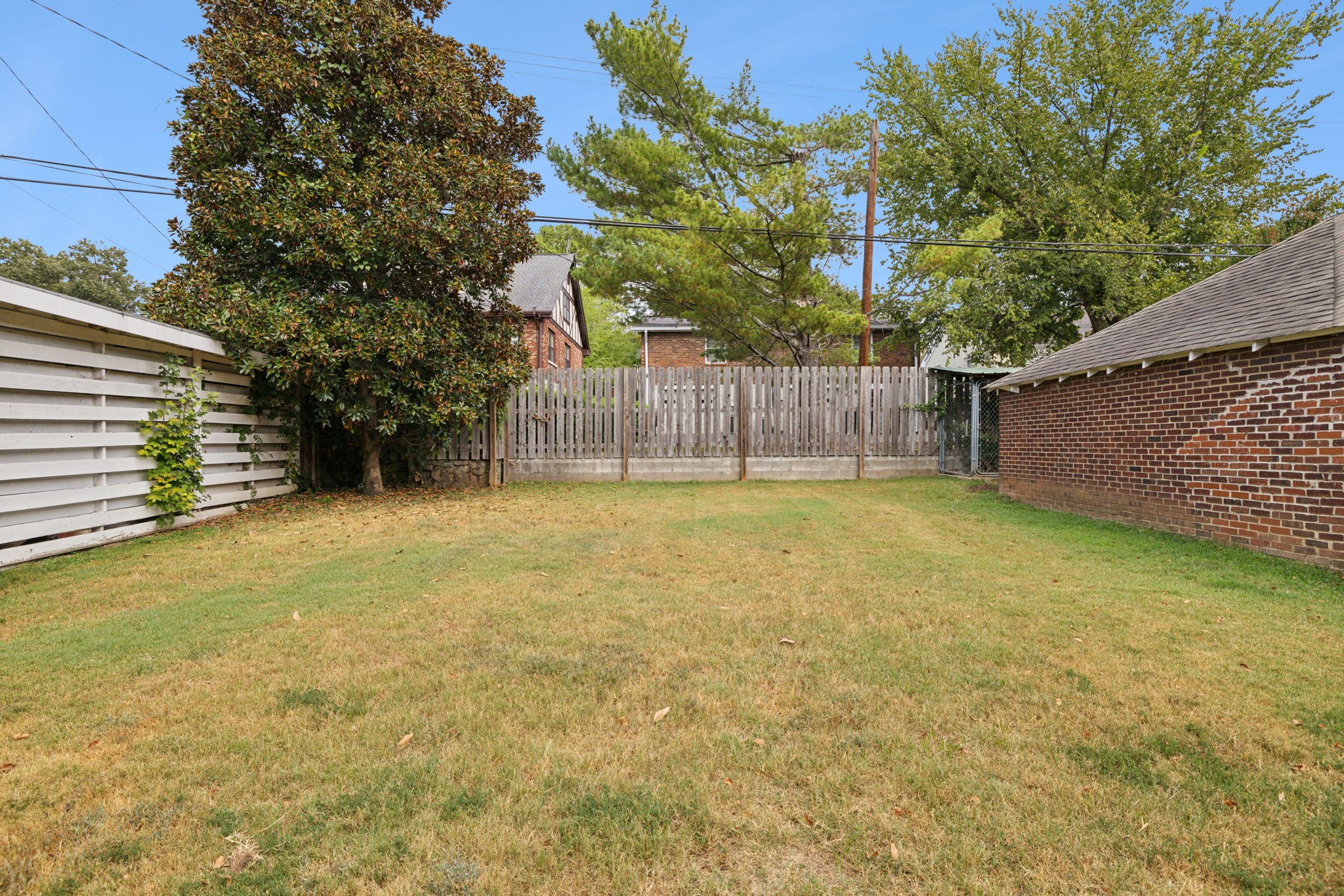 102 Lauderdale Rd Unit: A