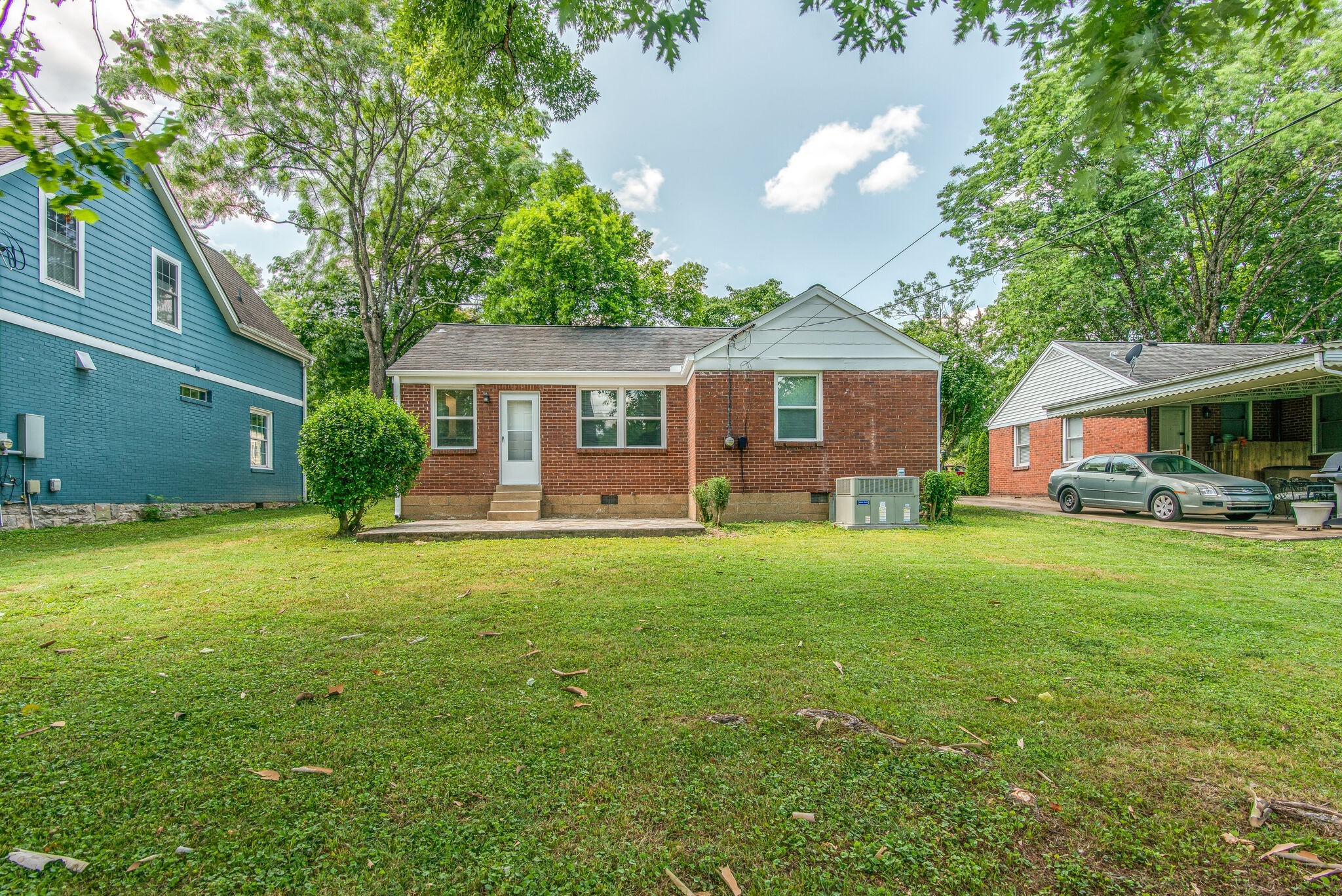 1028 Belvidere Dr