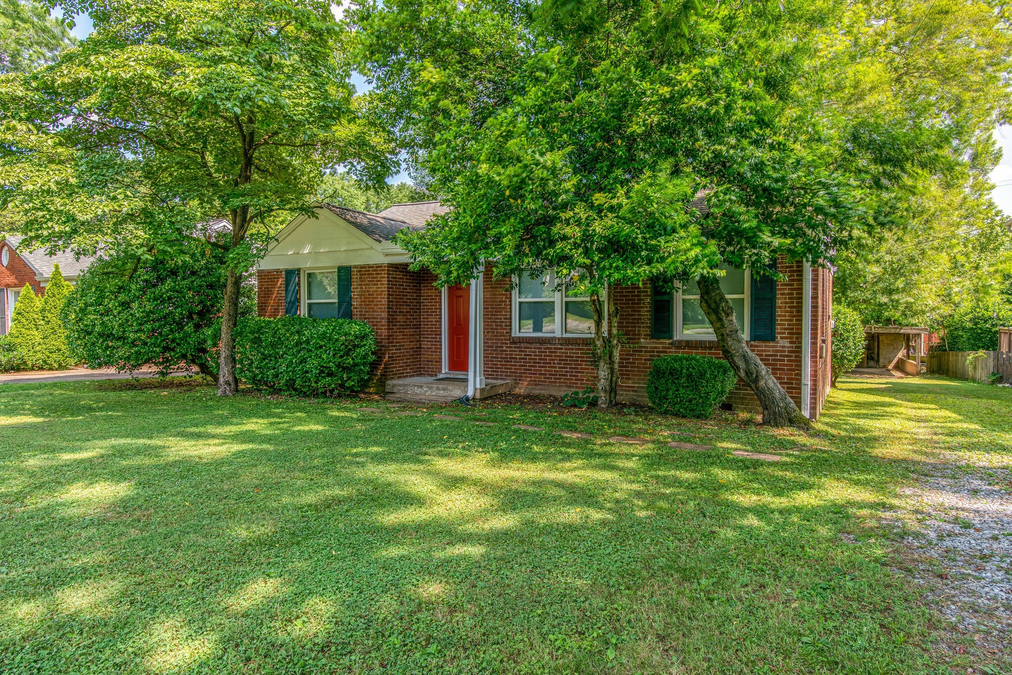 1028 Belvidere Dr