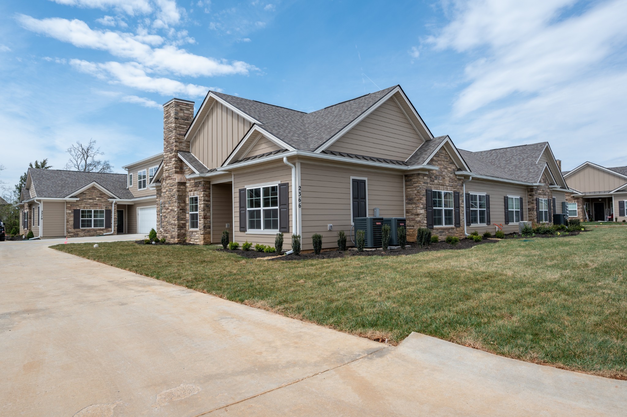 2366 Stonecenter Ln