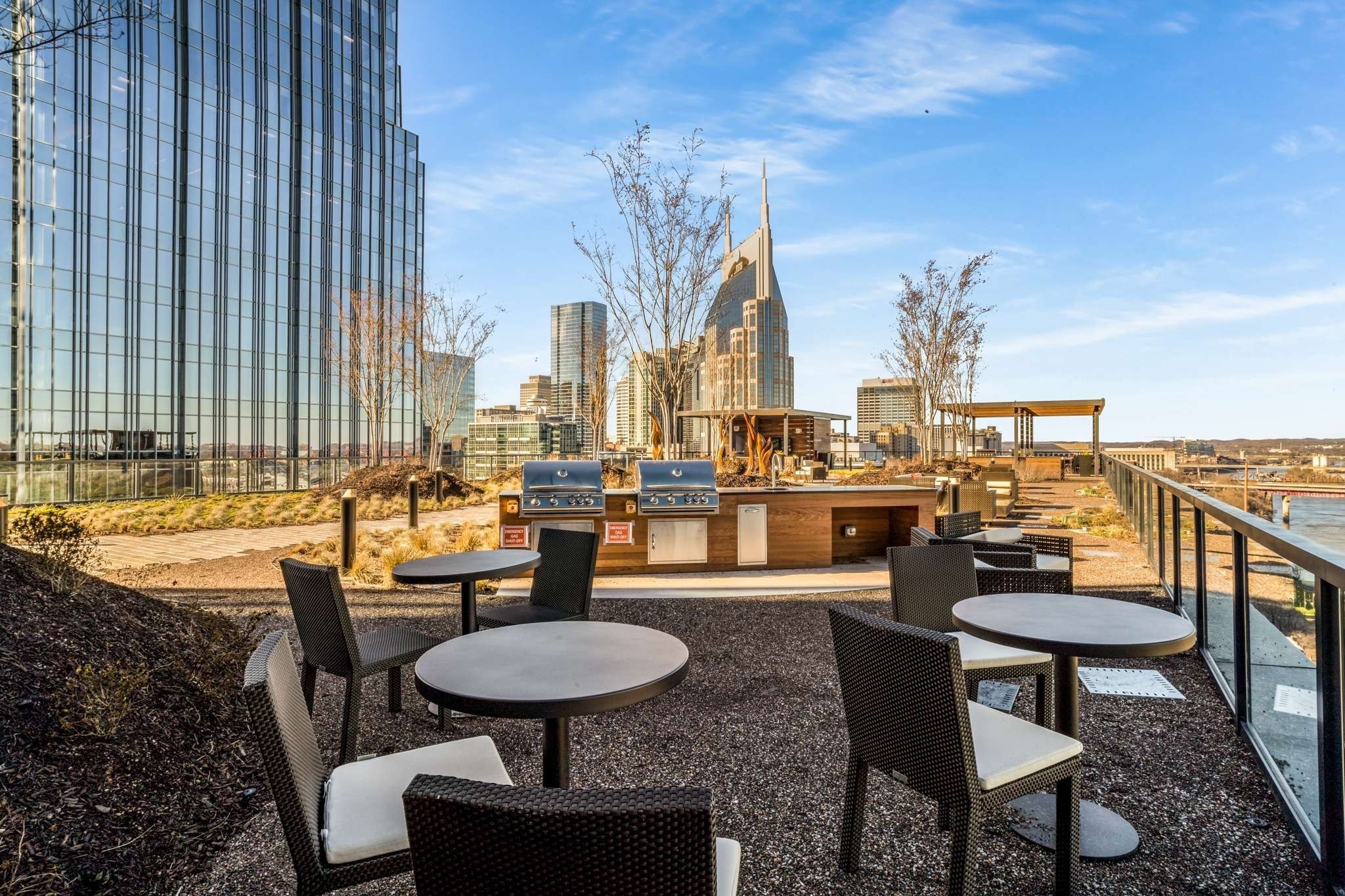 160 2nd Ave, S Unit: 2102