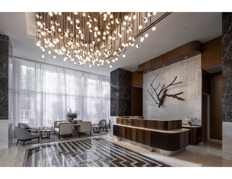 160 2nd Ave, S Unit: 2102