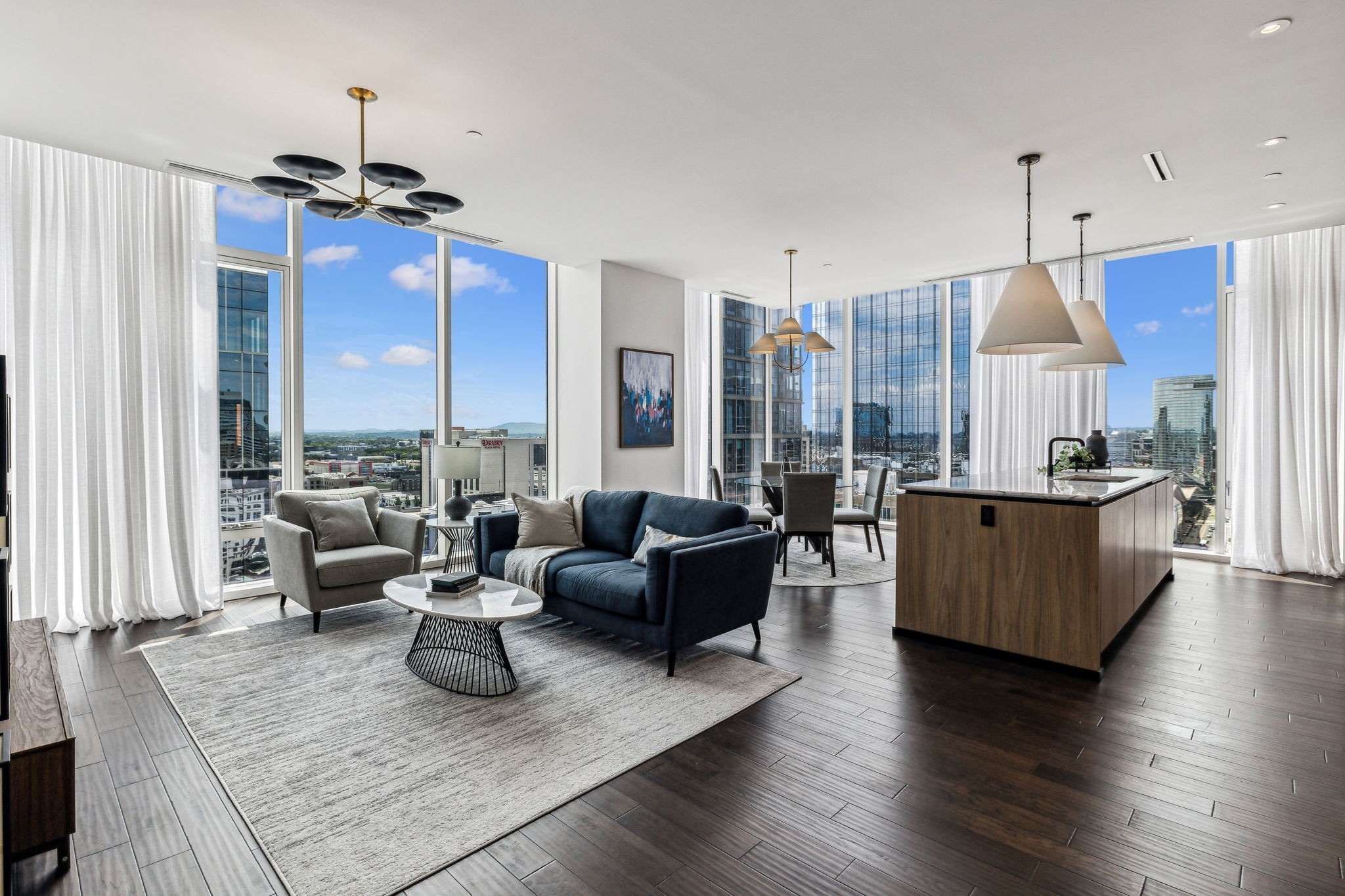160 2nd Ave, S Unit: 2102