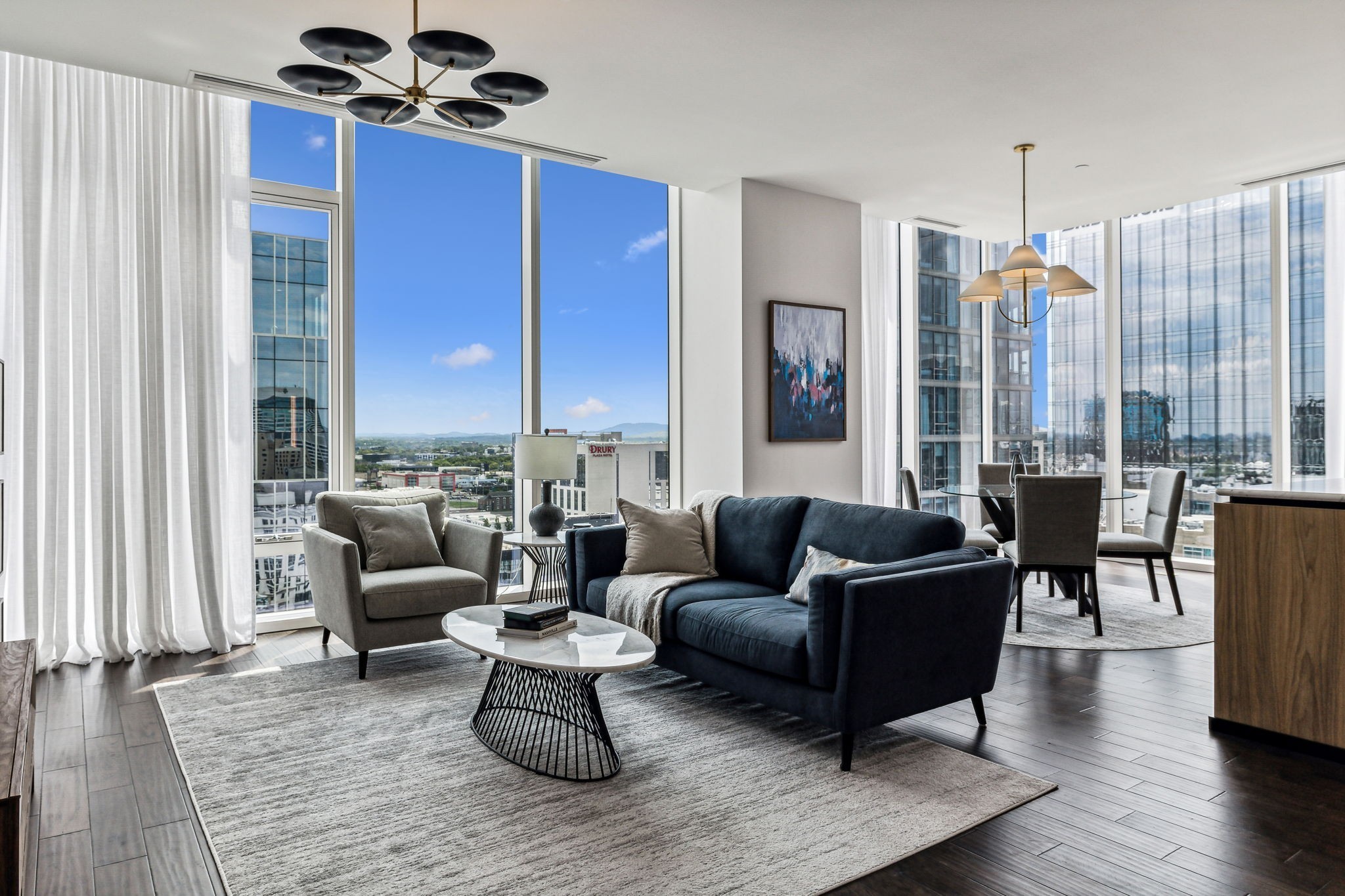 160 2nd Ave, S Unit: 2102