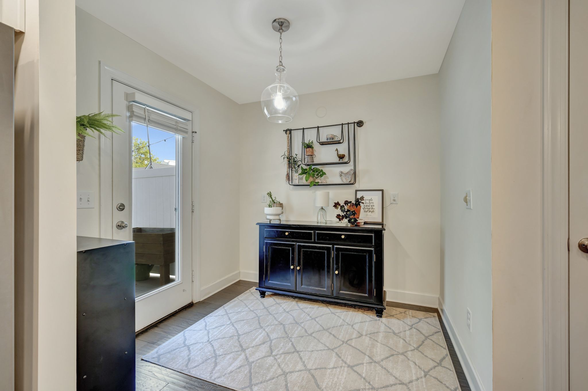 1112 Lilly Valley Way