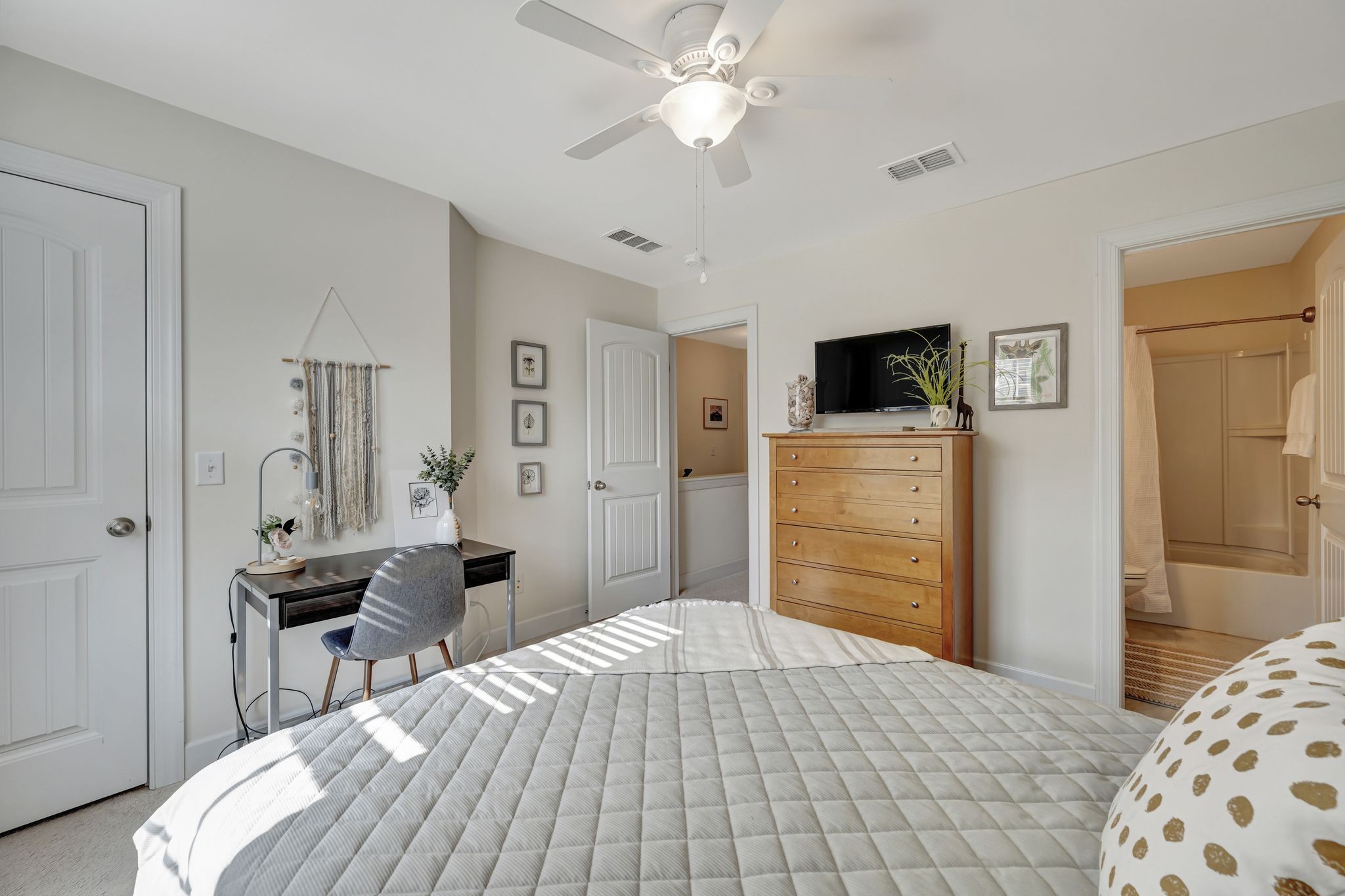 1112 Lilly Valley Way