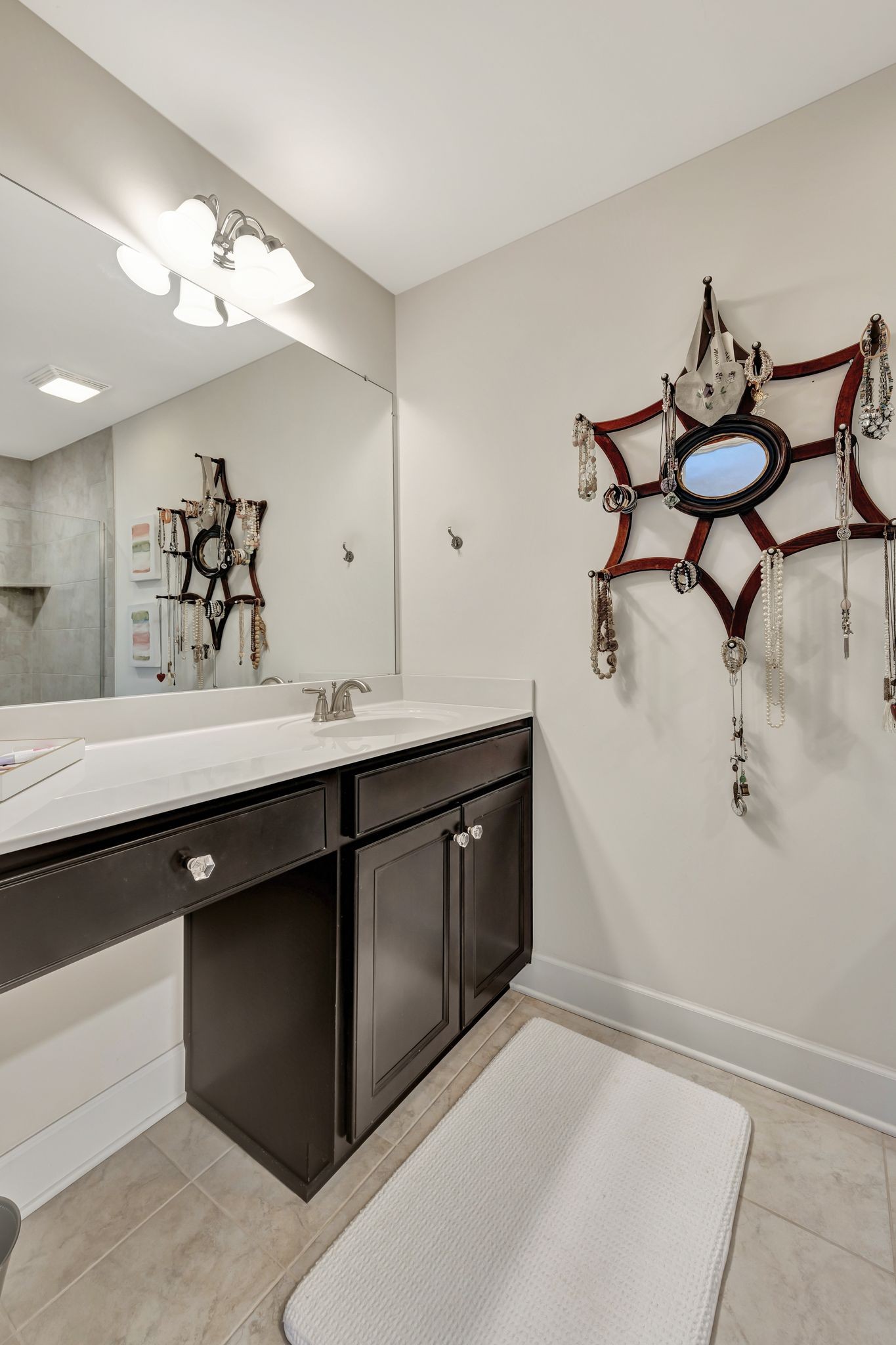 1112 Lilly Valley Way