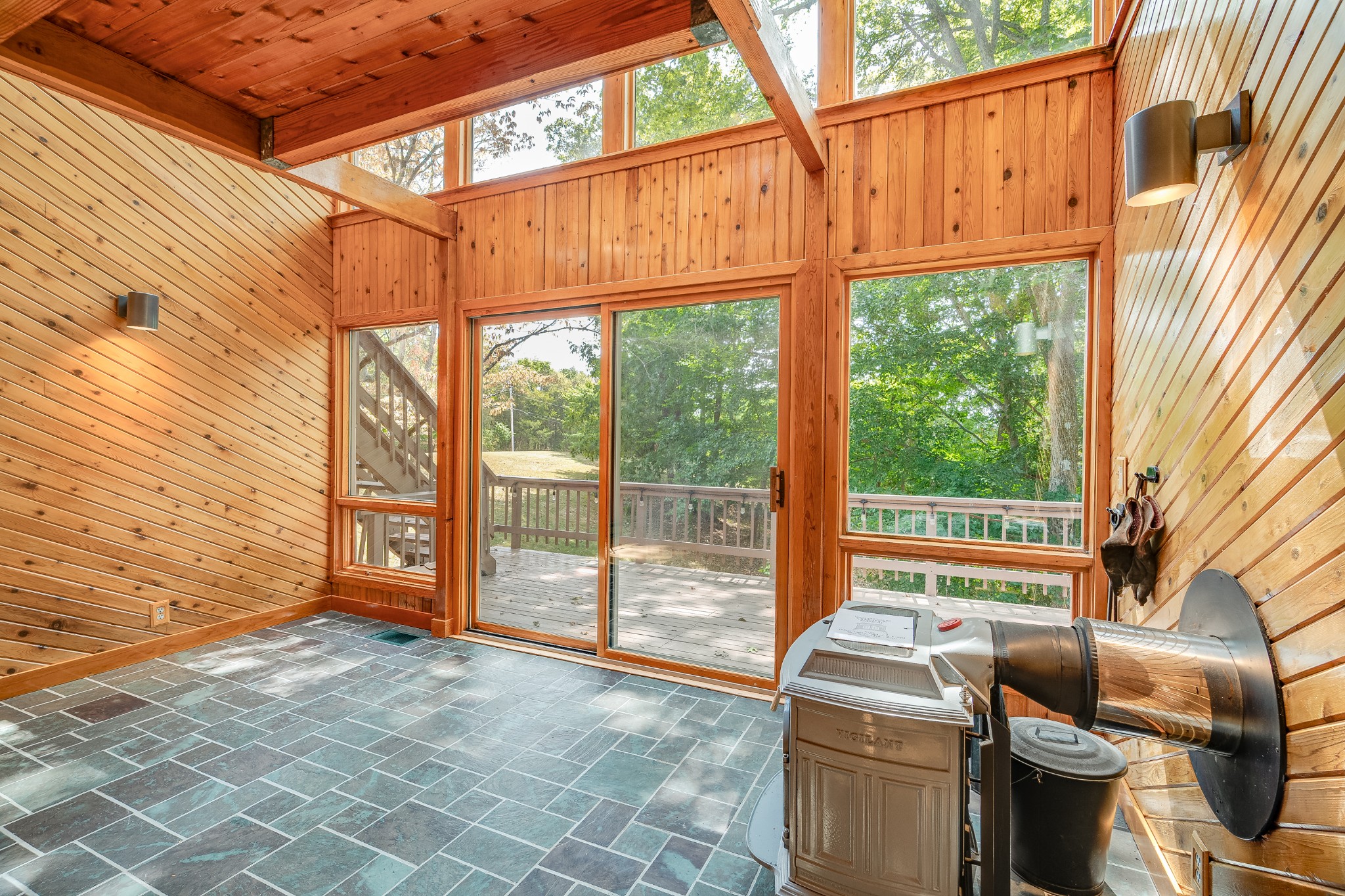 7964 Saddle Ridge Trce