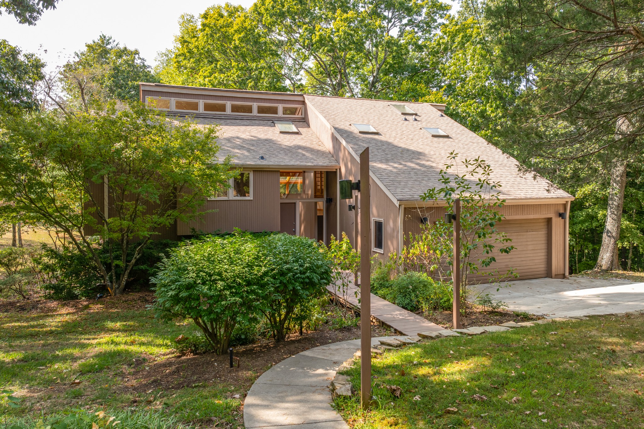 7964 Saddle Ridge Trce