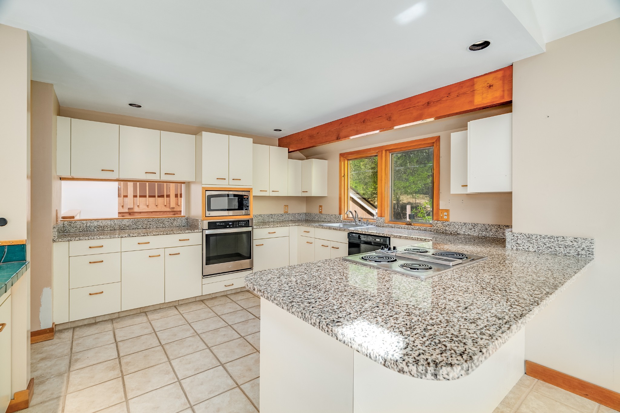 7964 Saddle Ridge Trce