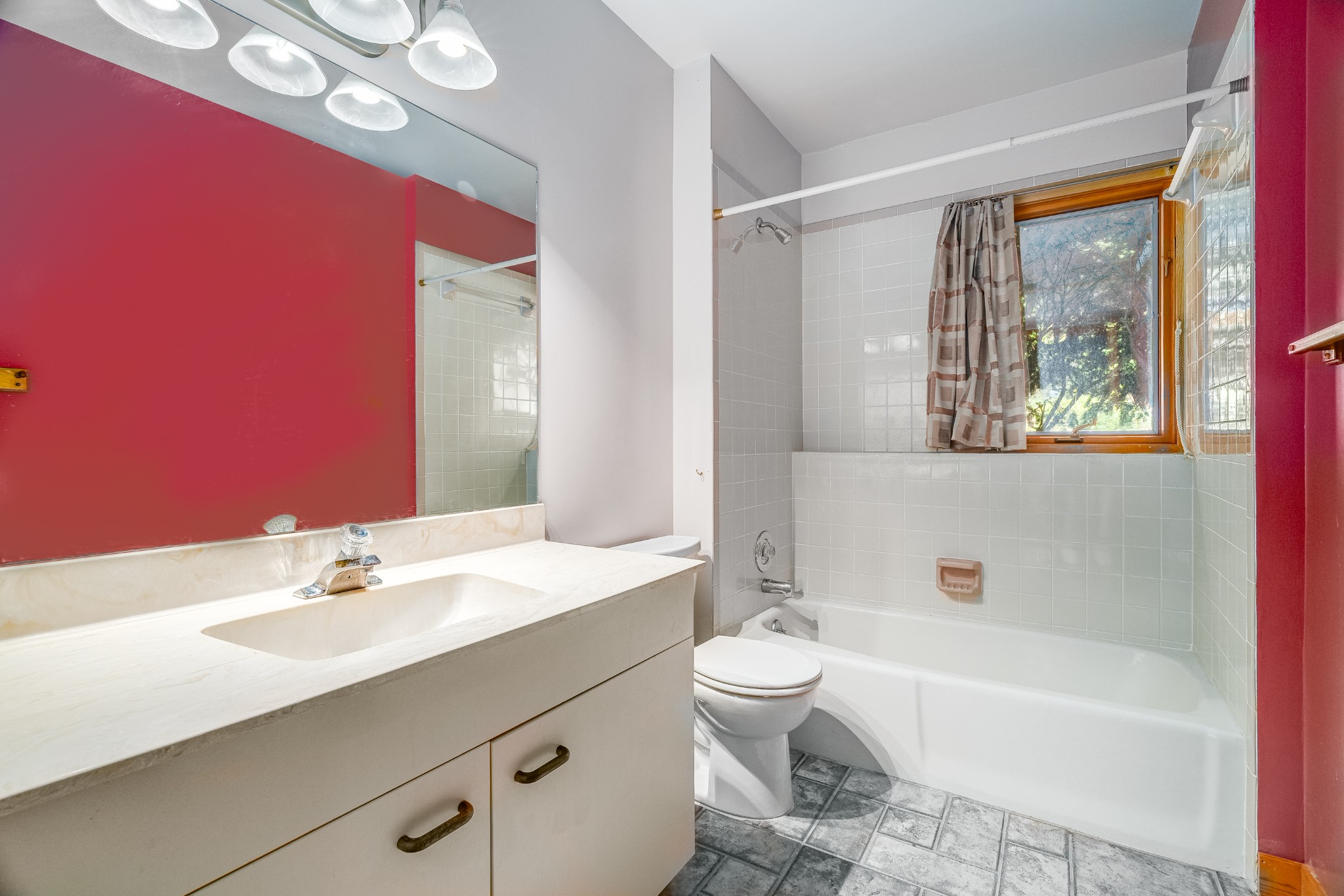 7964 Saddle Ridge Trce