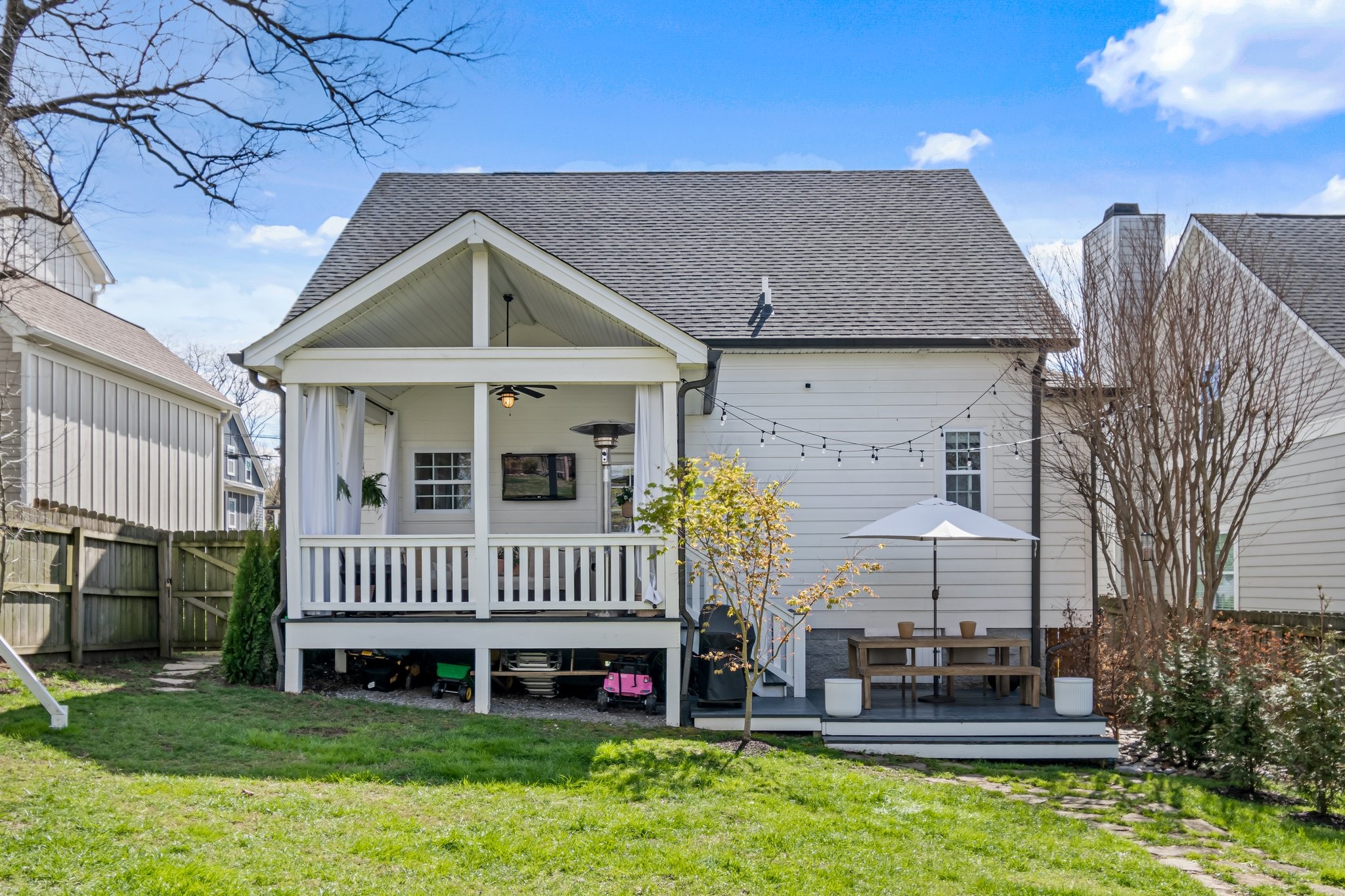 506 Patterson St
