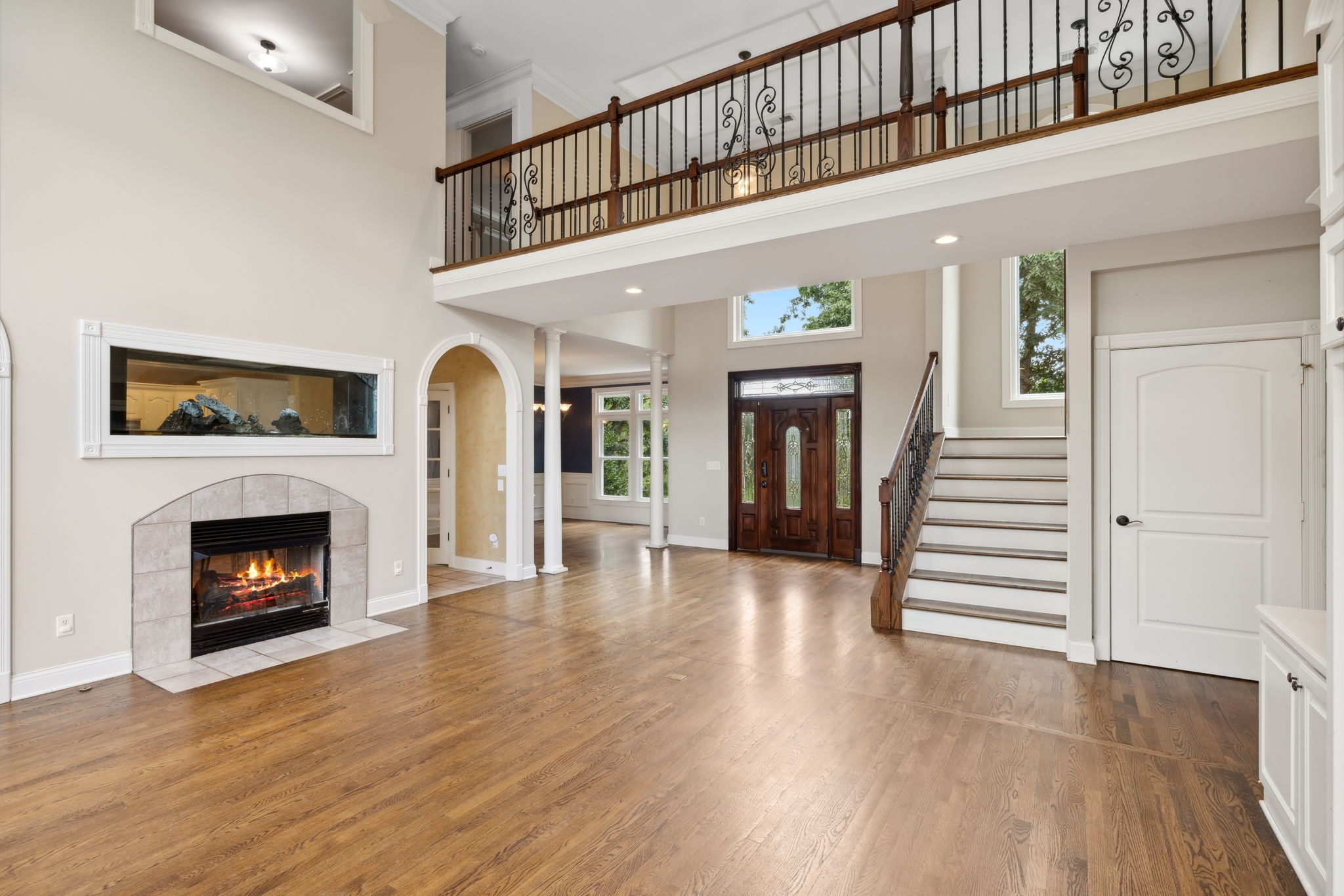 8106 Hilldale Dr