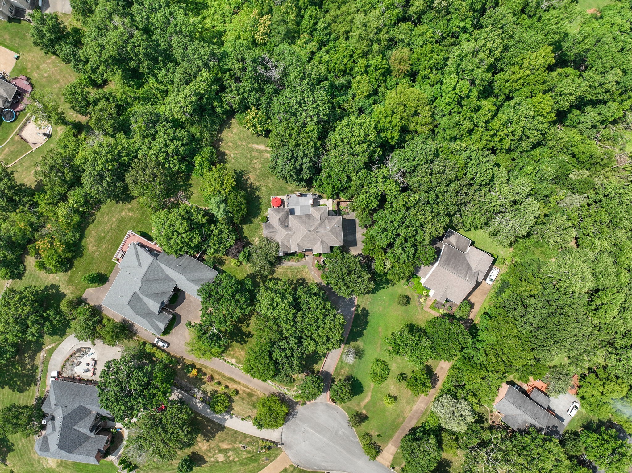 8106 Hilldale Dr