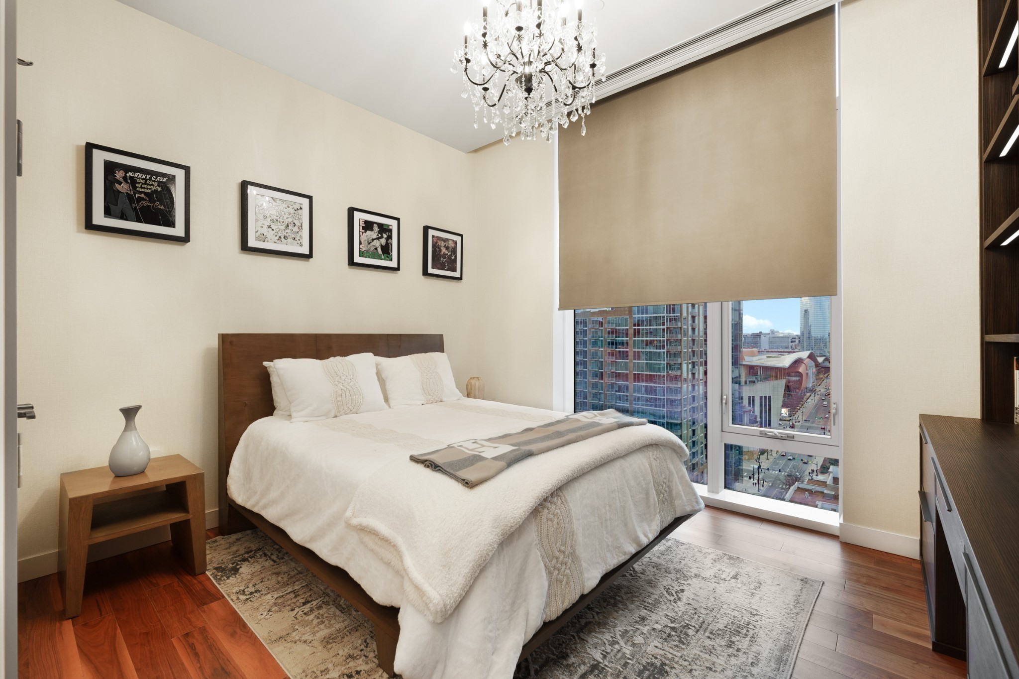160 2nd Ave, S Unit: 1501