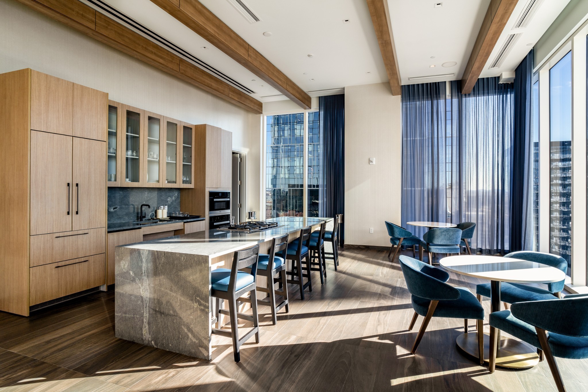 160 2nd Ave, S Unit: 1501