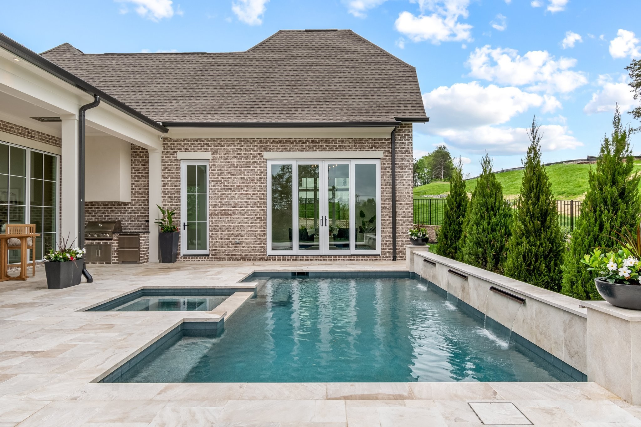 1605 Rosebrooke Dr
