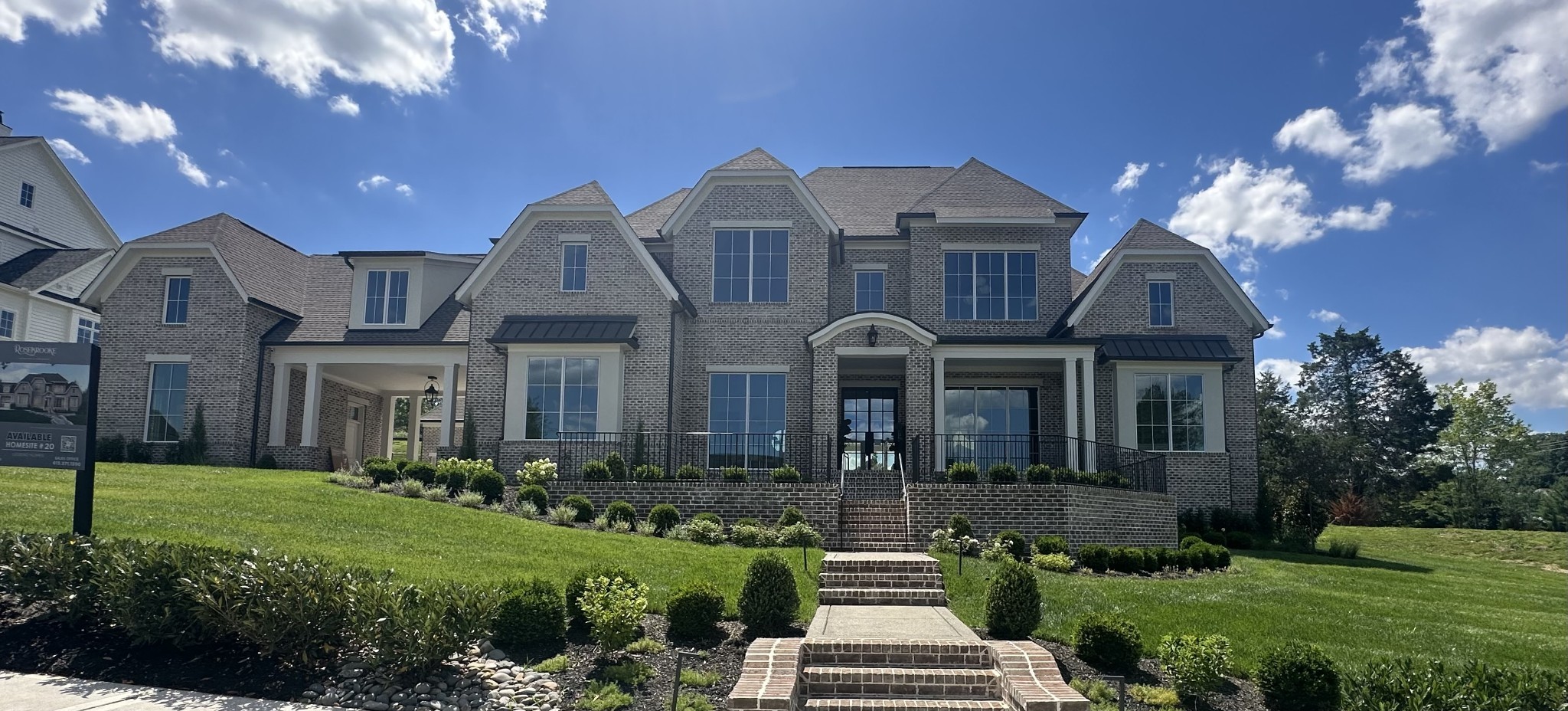 1605 Rosebrooke Dr