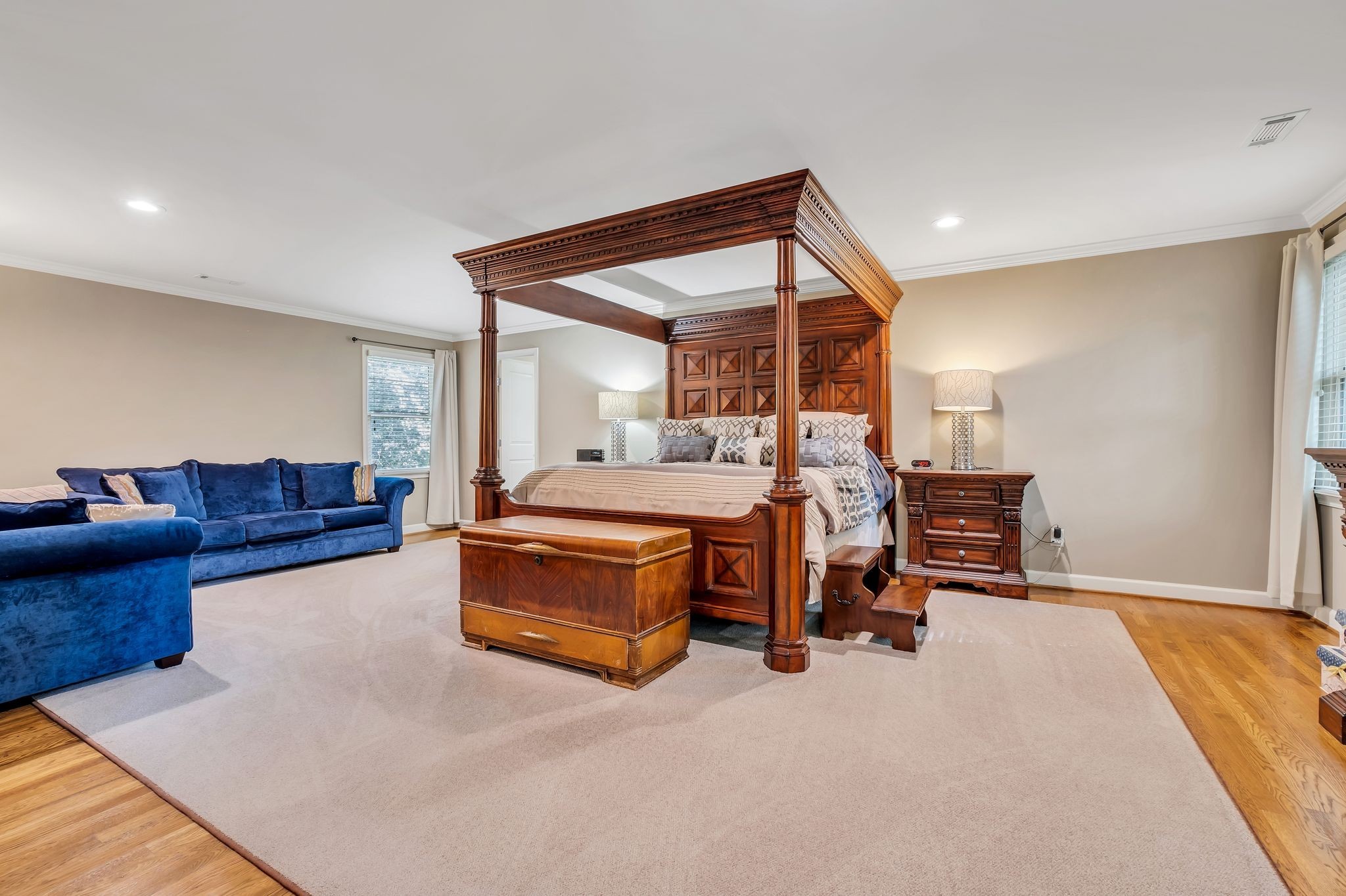 938 Caldwell Ln