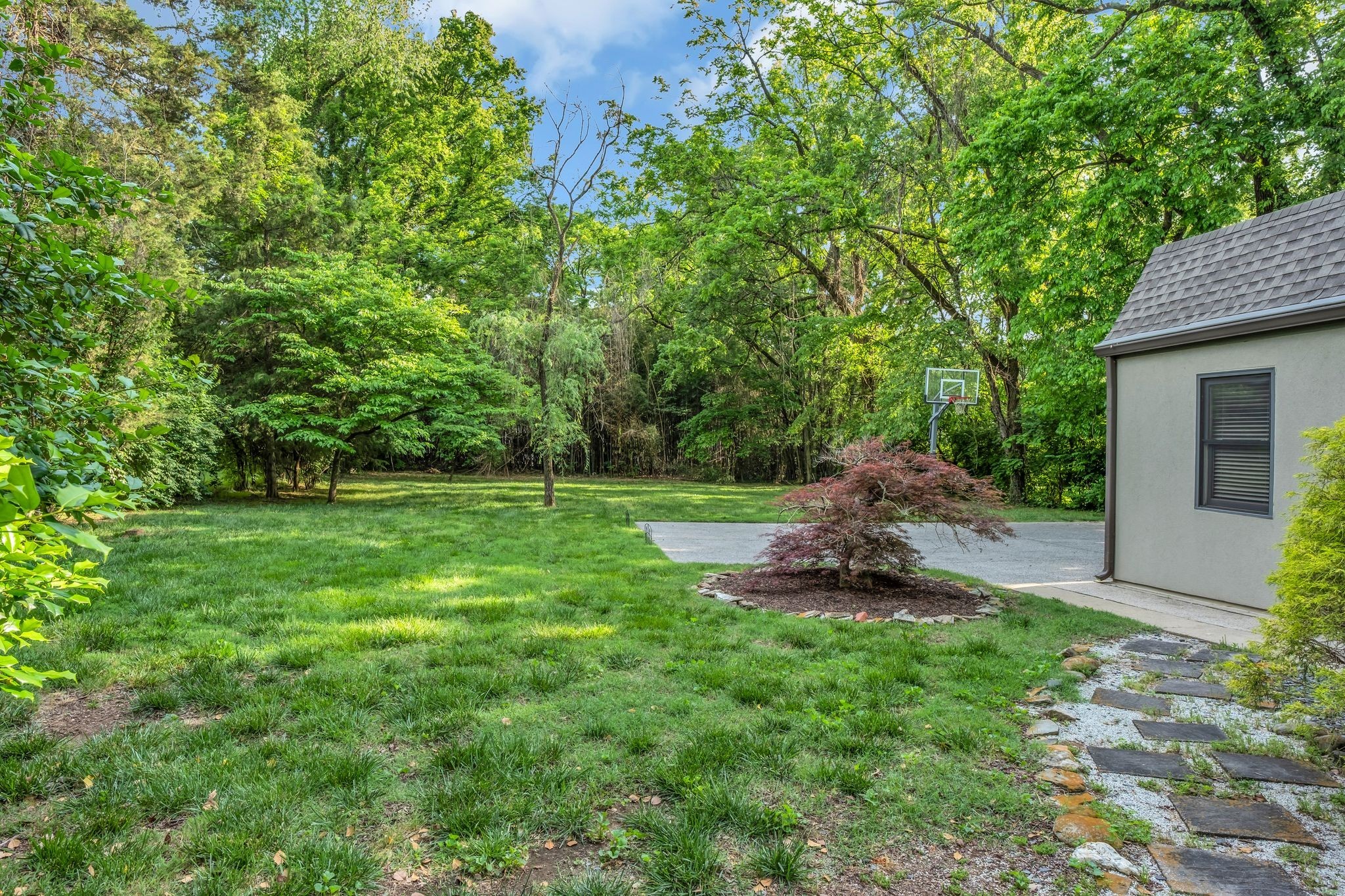 938 Caldwell Ln