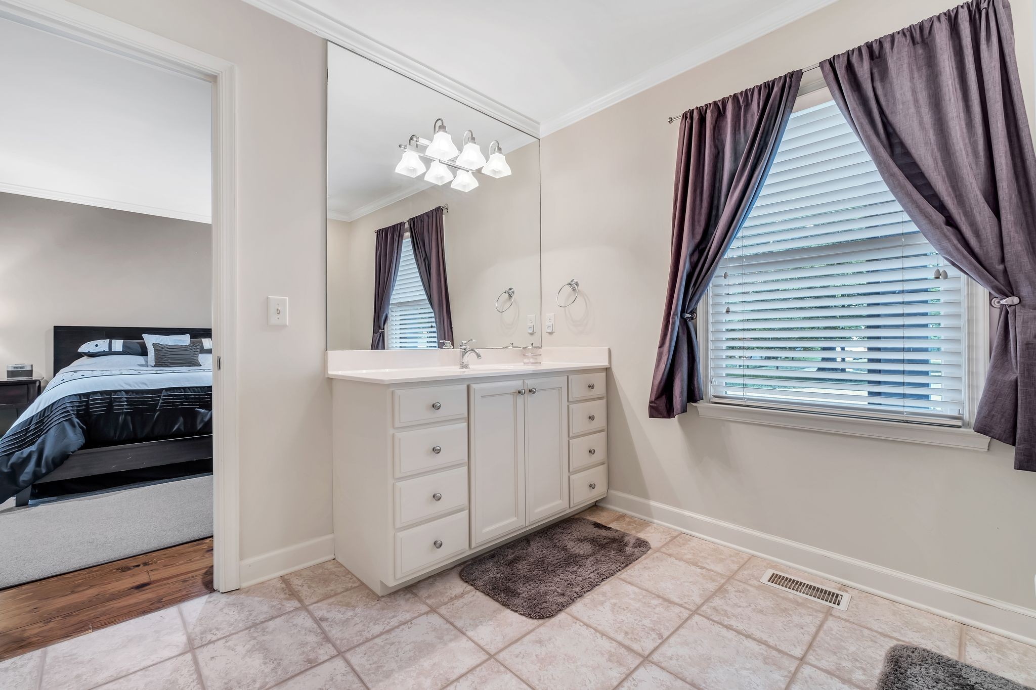 938 Caldwell Ln