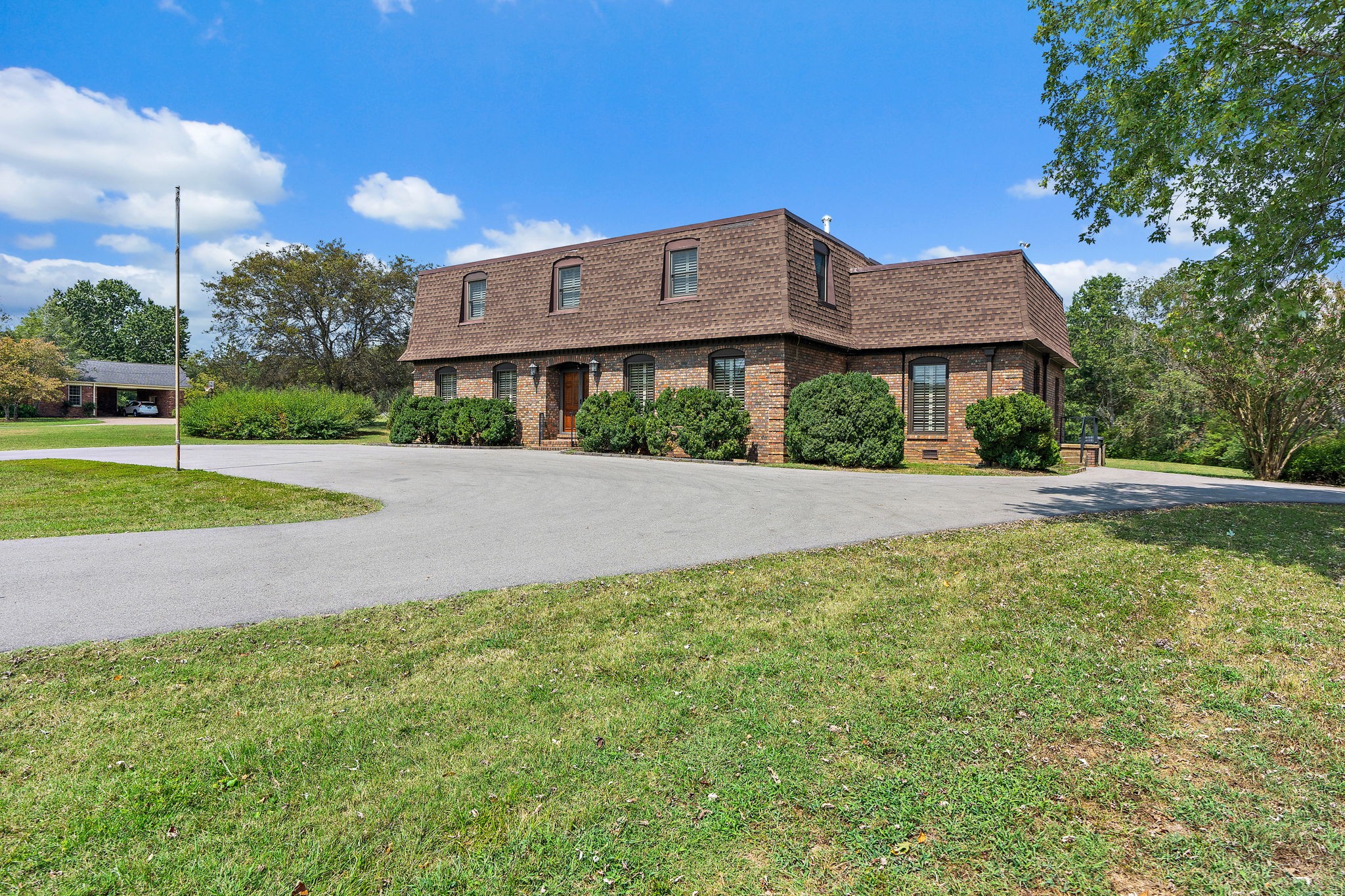 896 Sneed Rd, W