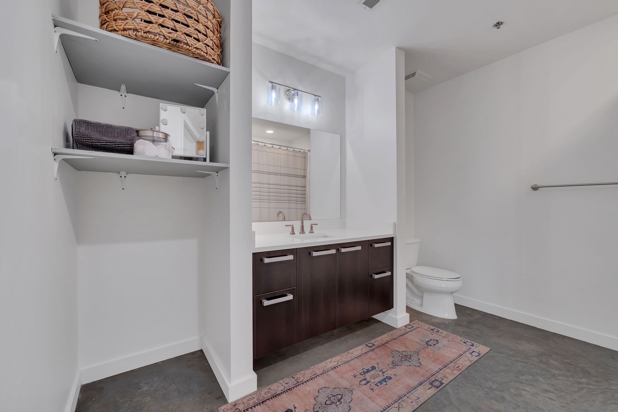 600 12th Ave, S Unit: 722