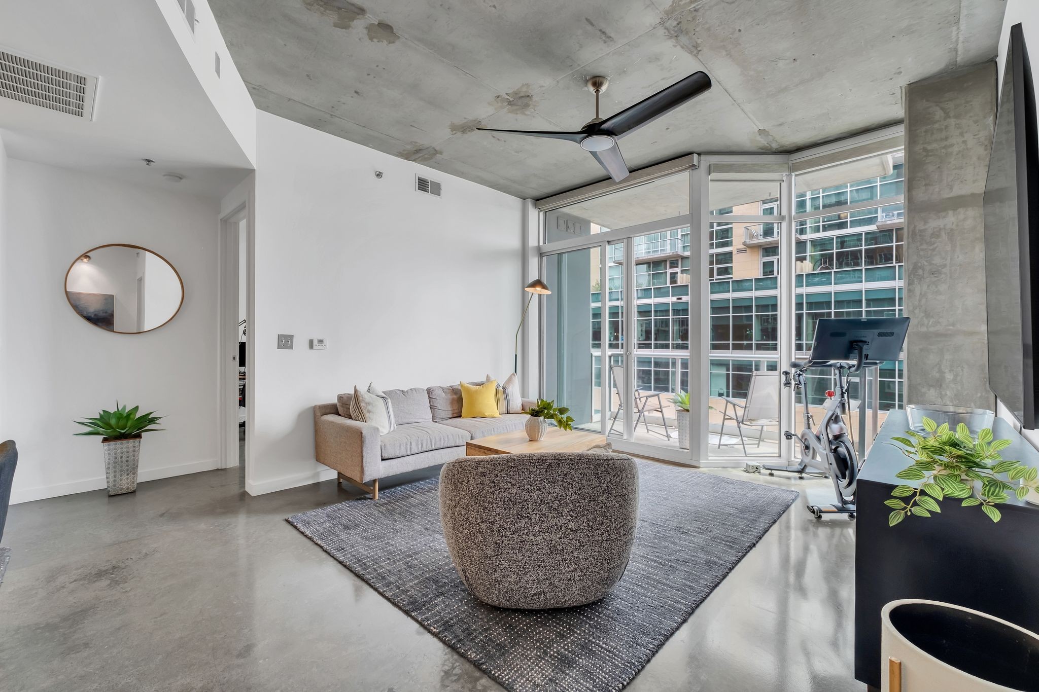 600 12th Ave, S Unit: 722