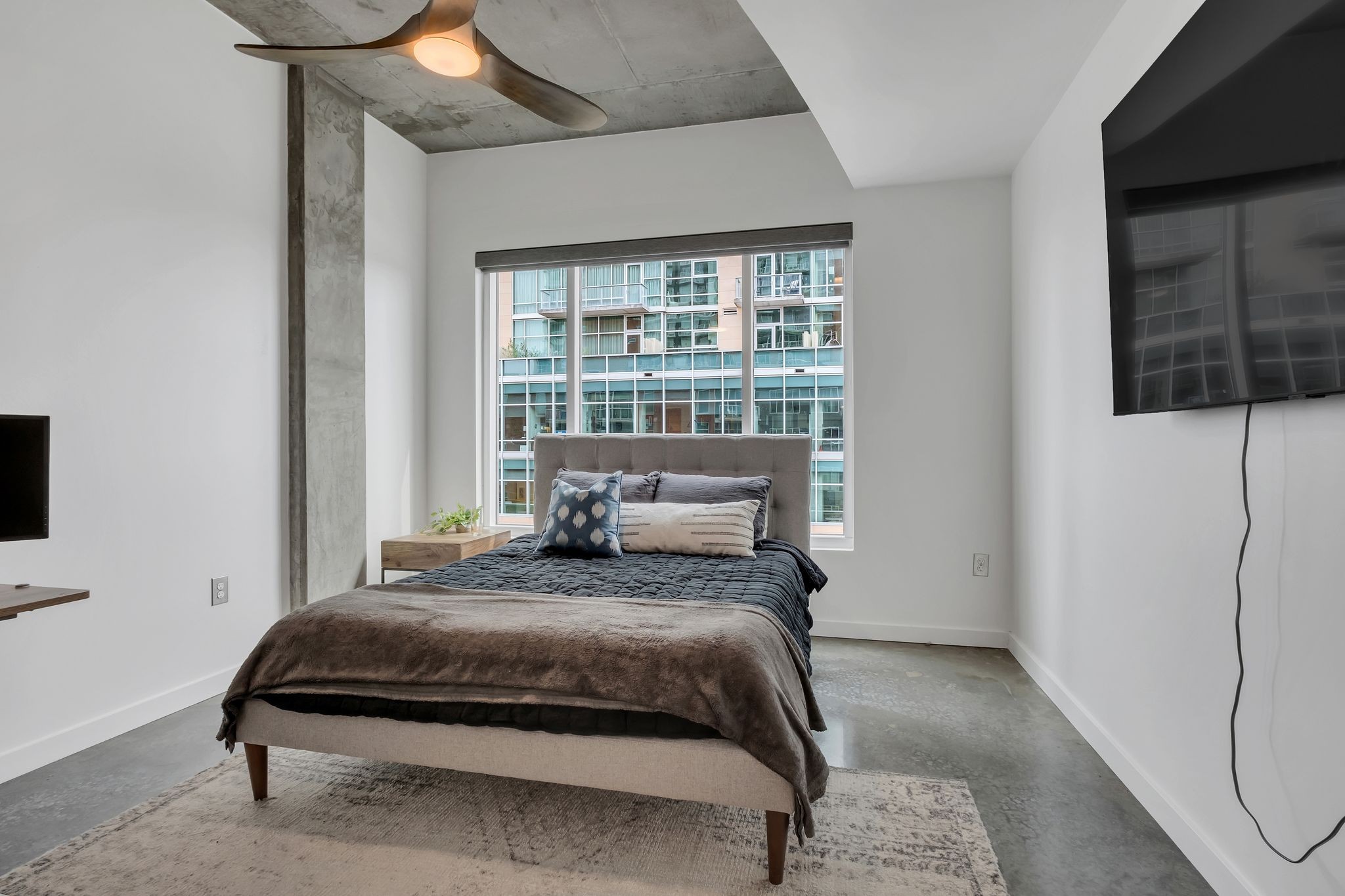 600 12th Ave, S Unit: 722