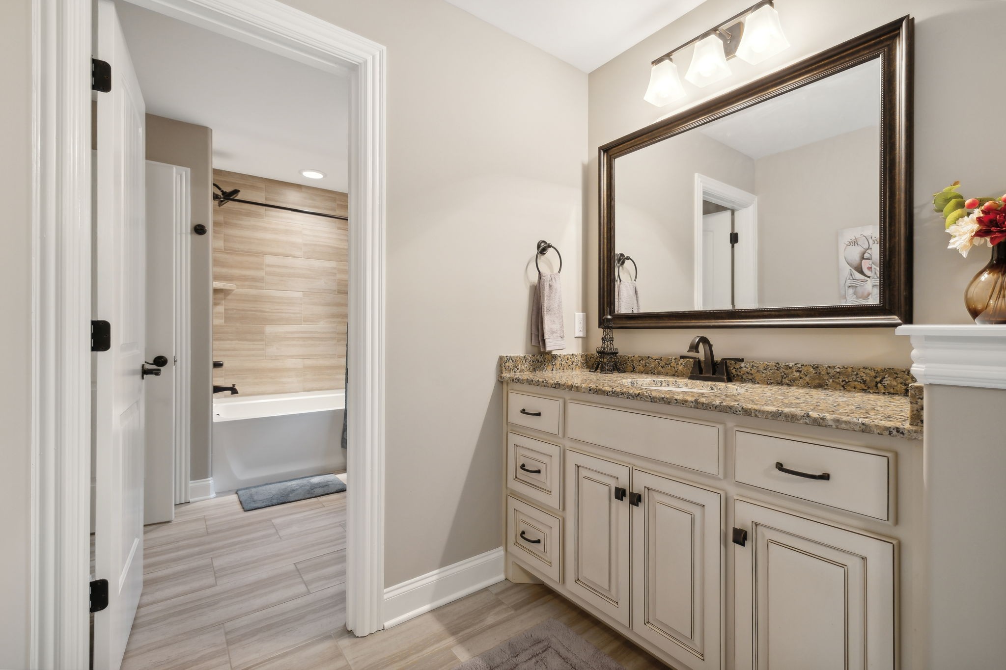 7243 Magnolia Valley Dr