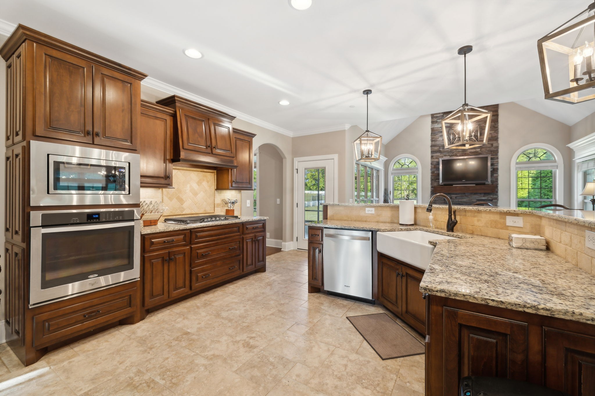 7243 Magnolia Valley Dr