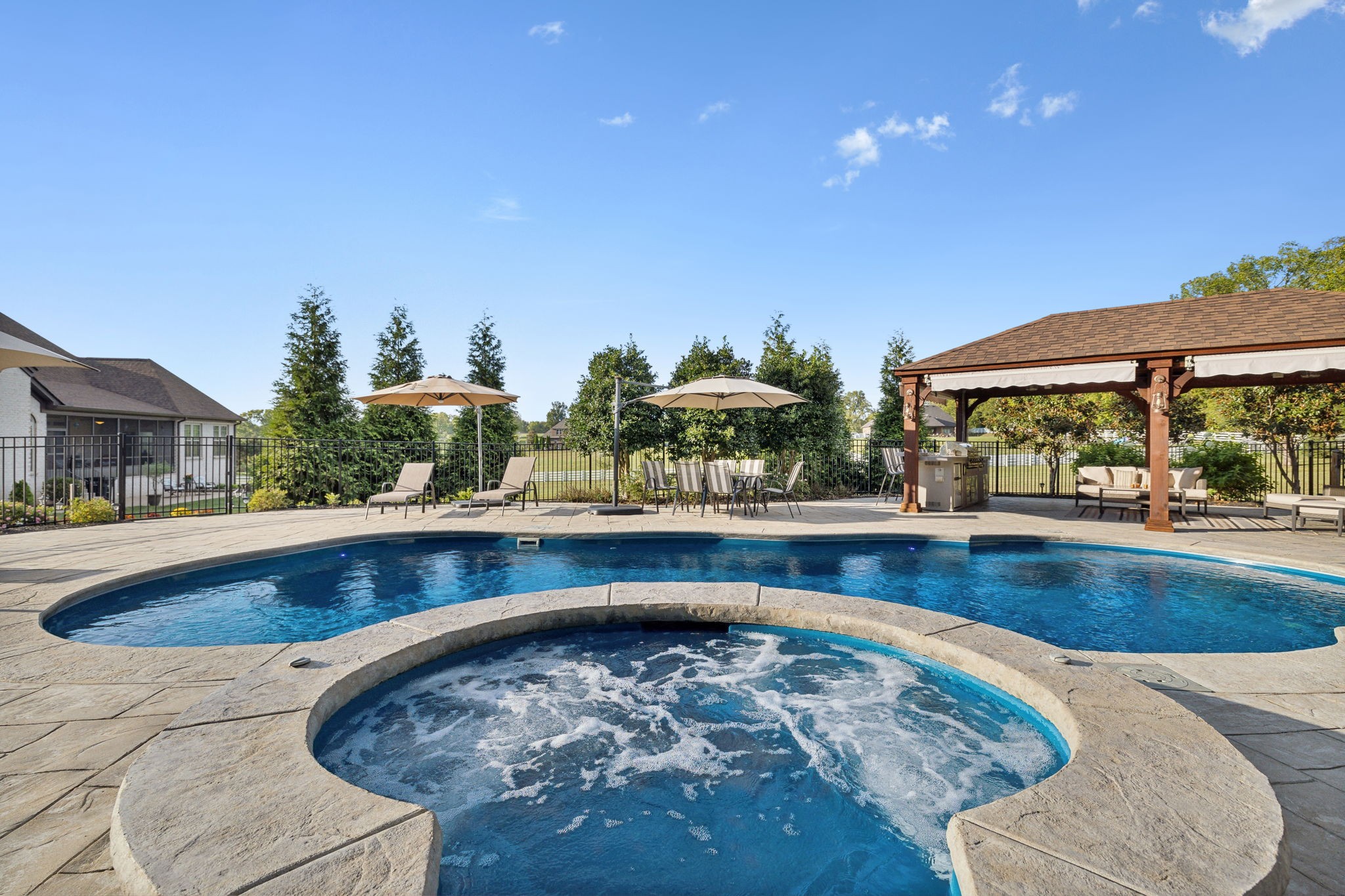 7243 Magnolia Valley Dr