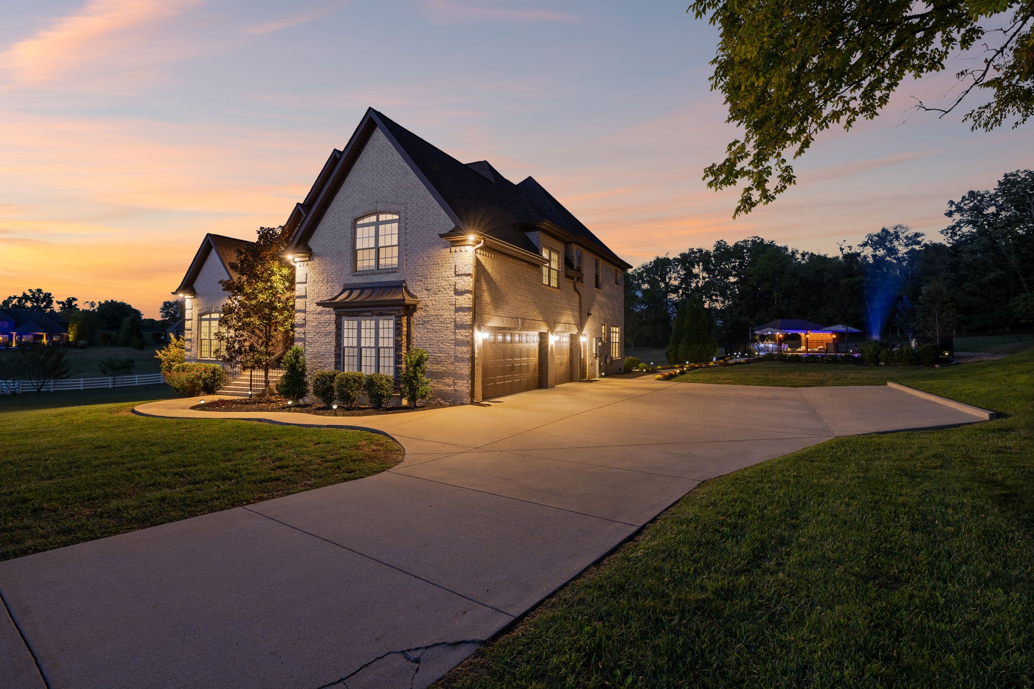 7243 Magnolia Valley Dr
