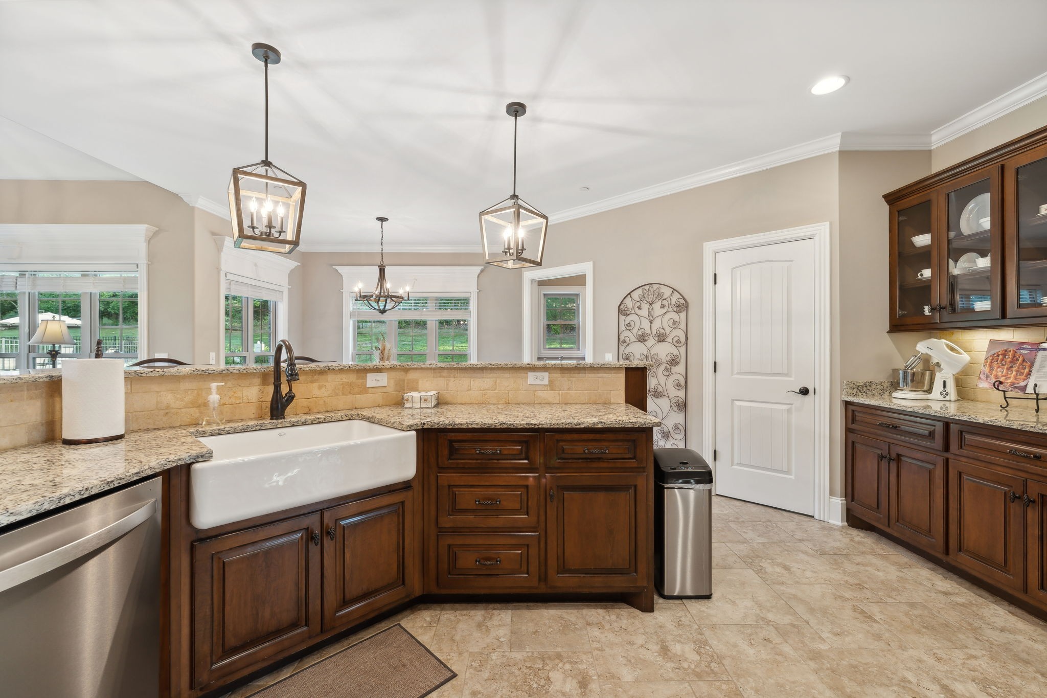 7243 Magnolia Valley Dr