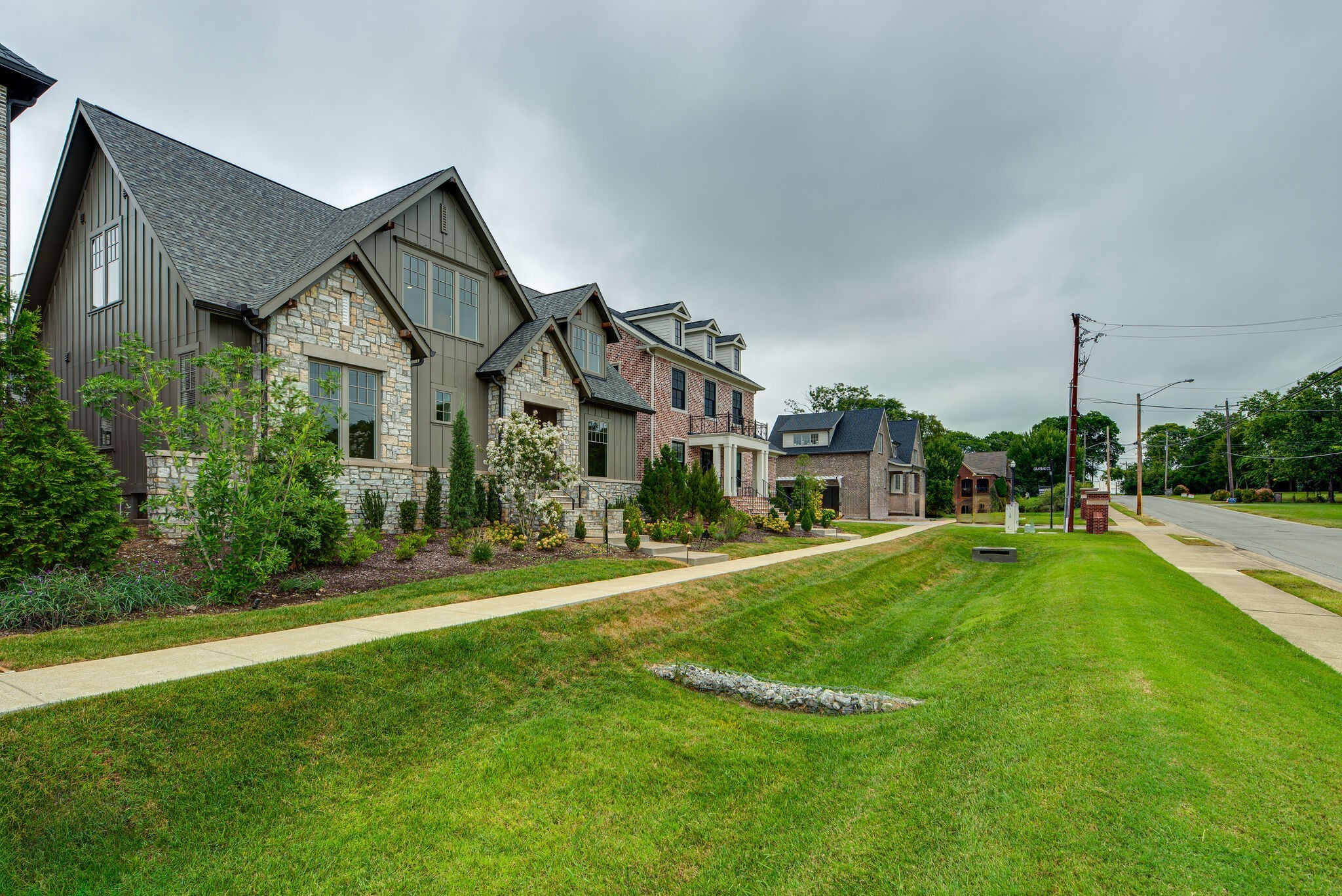 4003 Graybar Ct
