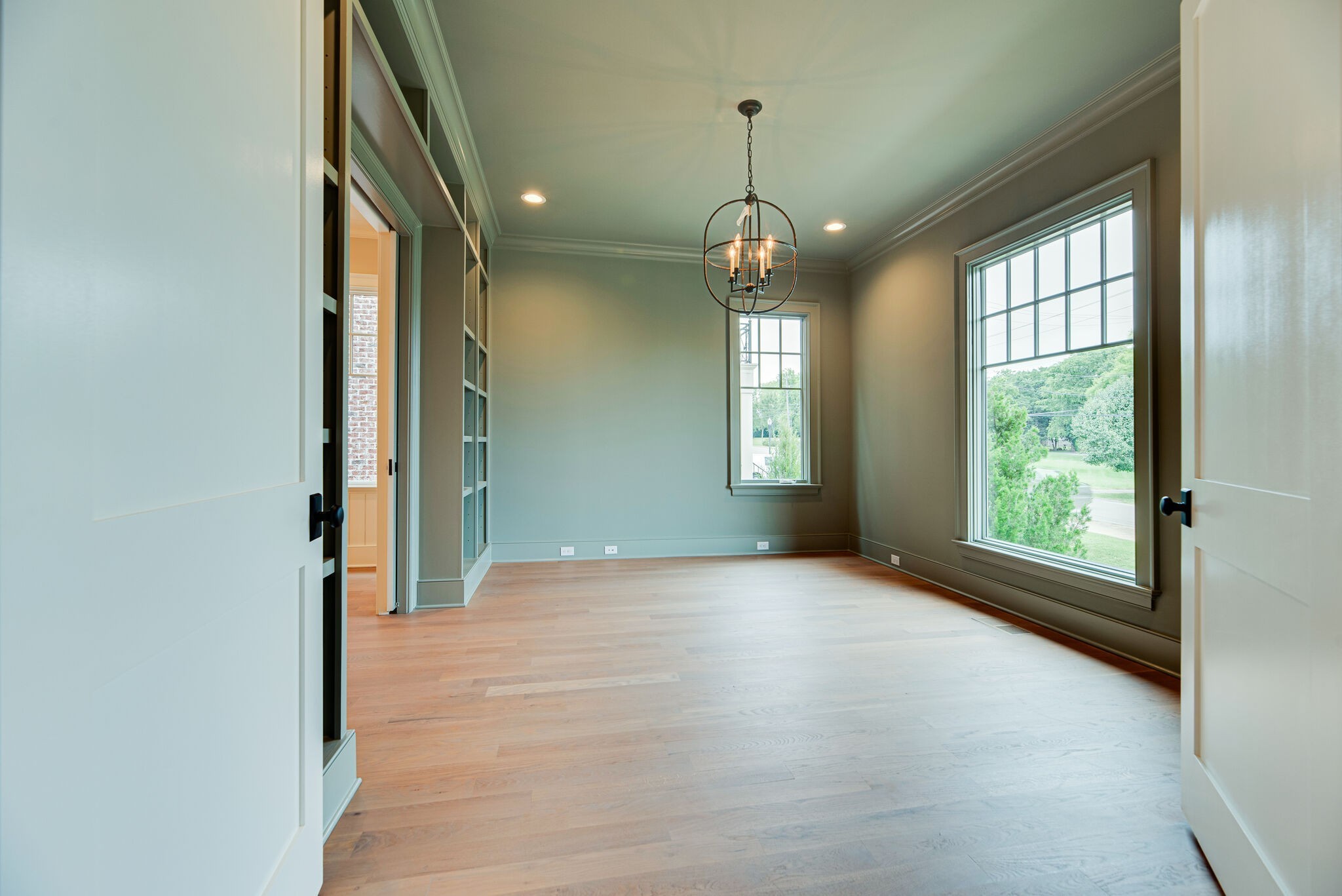 4003 Graybar Ct