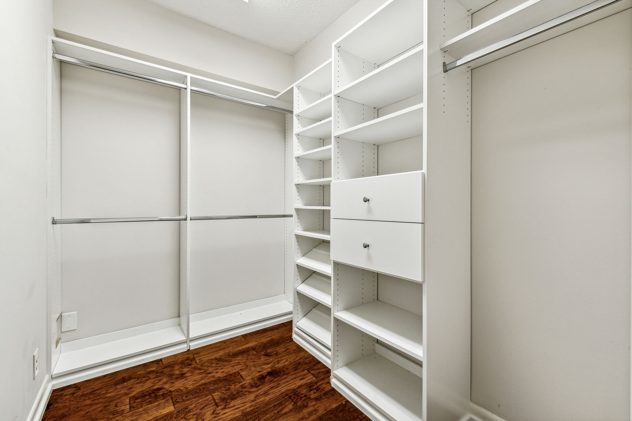 4215 Harding Pike Unit: 305