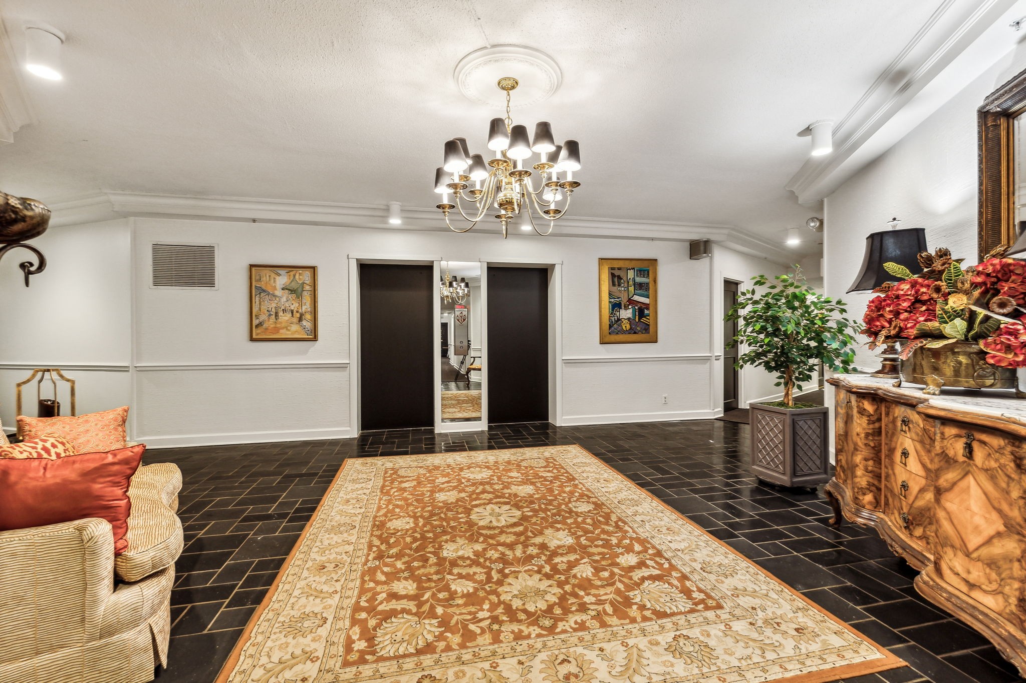 4215 Harding Pike Unit: 305