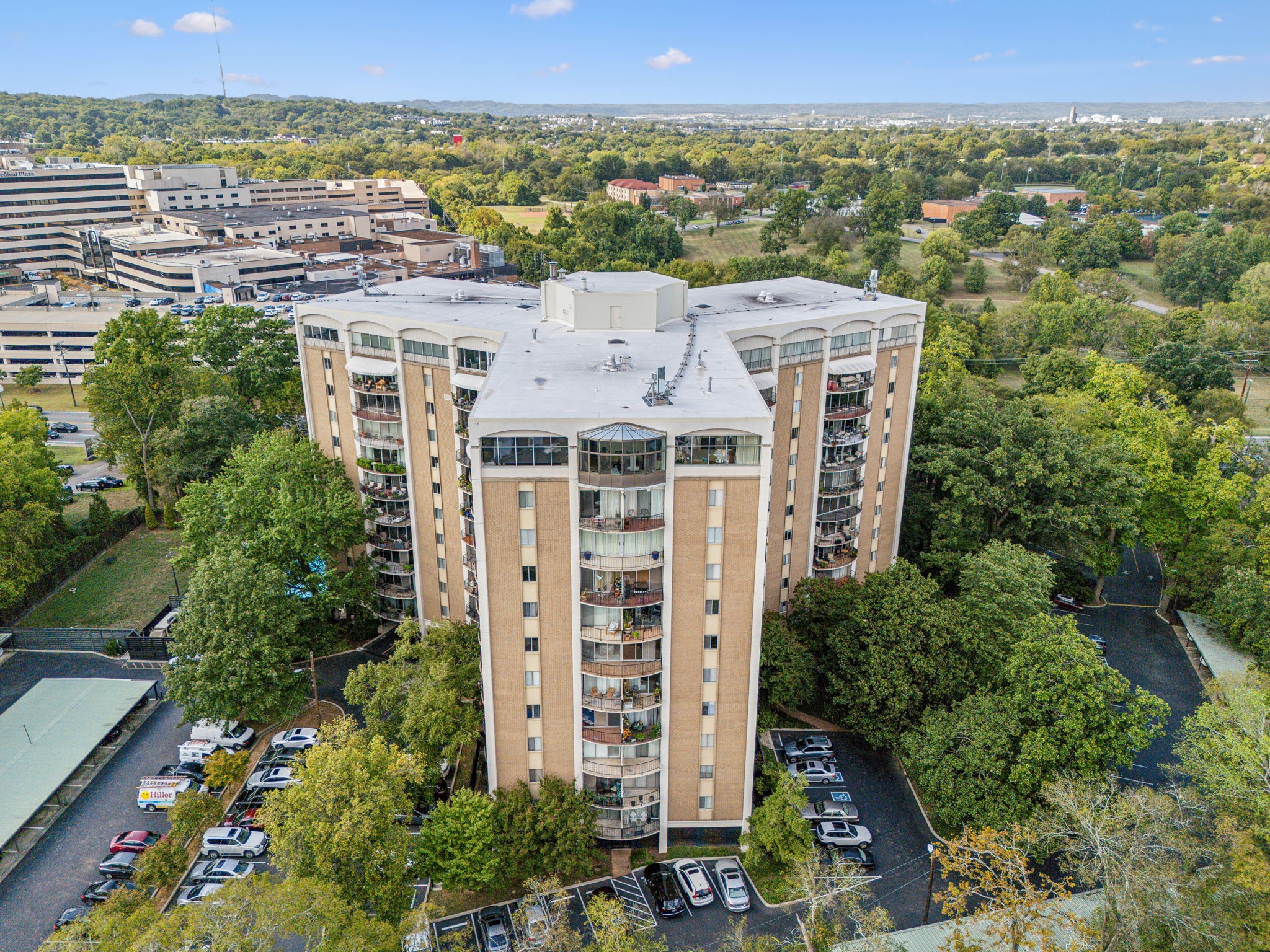 4215 Harding Pike Unit: 305