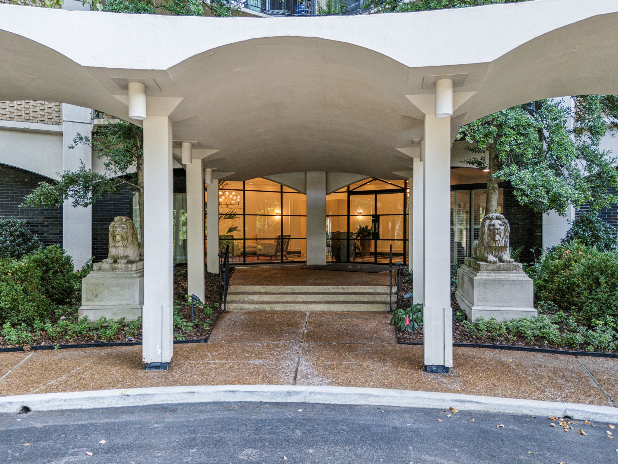 4215 Harding Pike Unit: 305