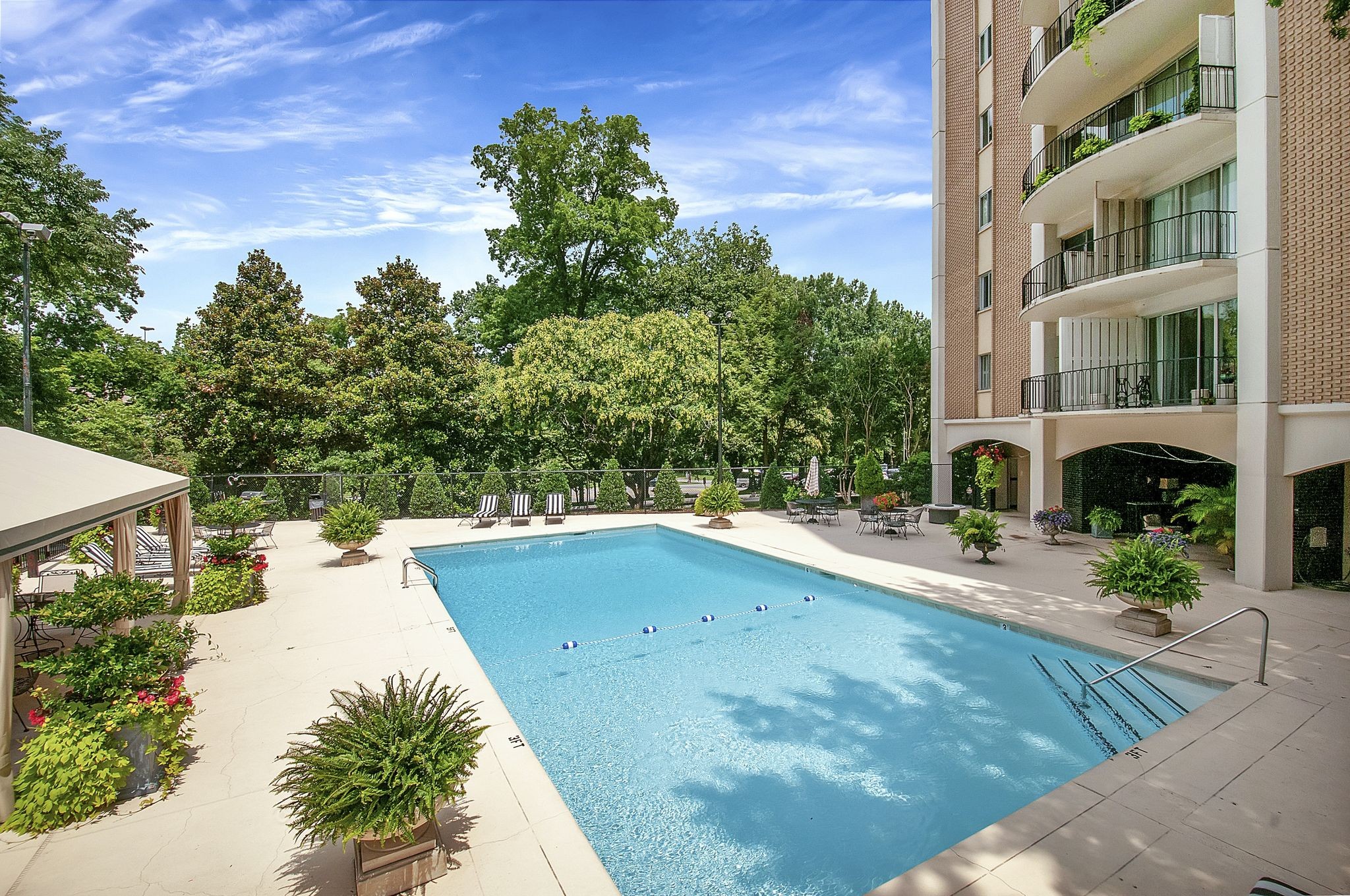 4215 Harding Pike Unit: 409