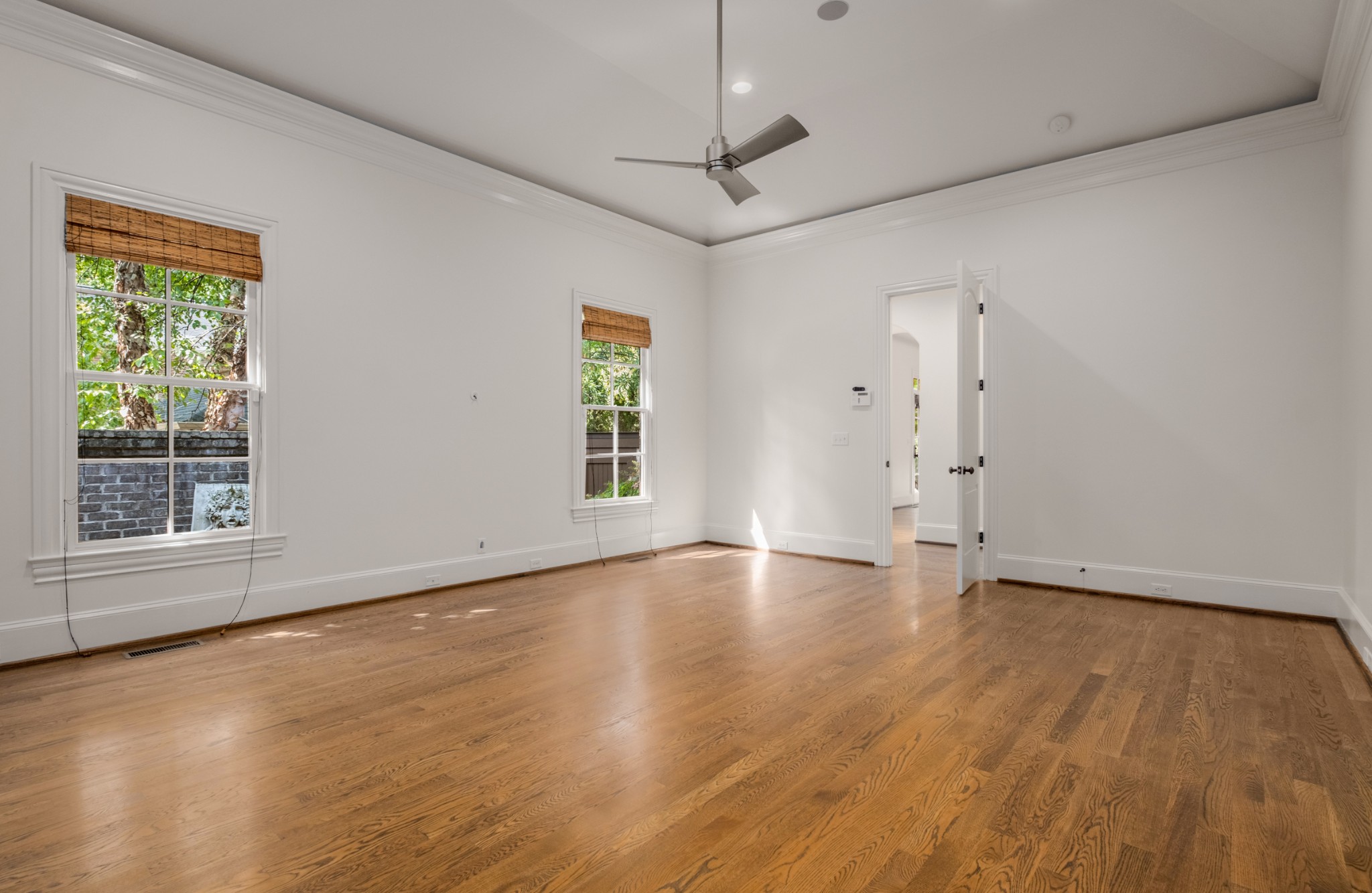 834 Lynnbrook Rd