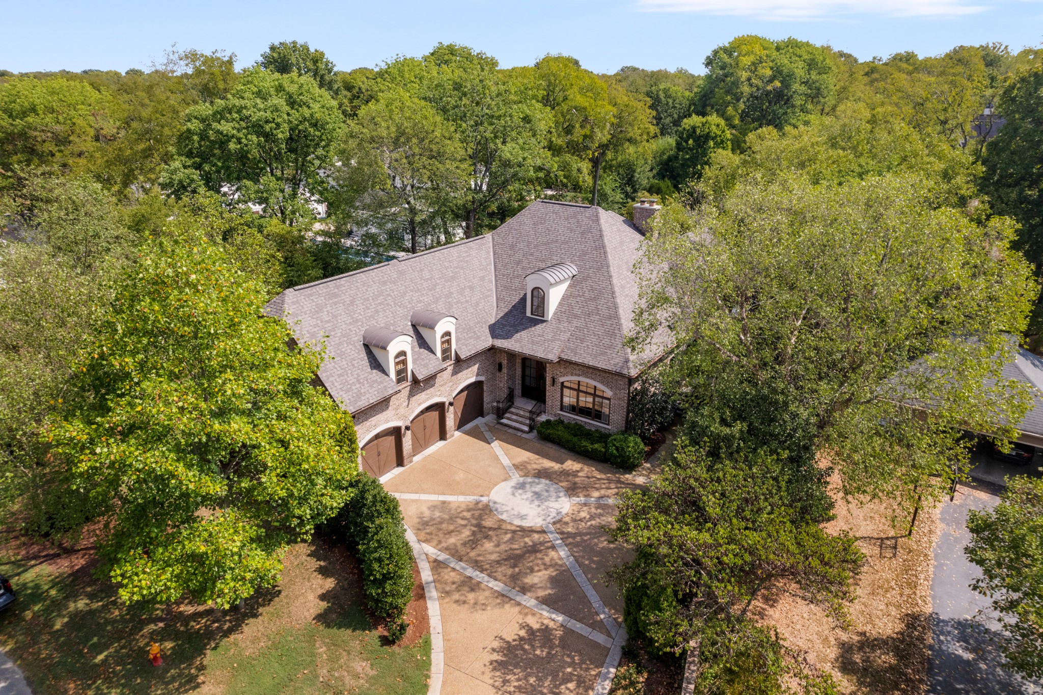 834 Lynnbrook Rd